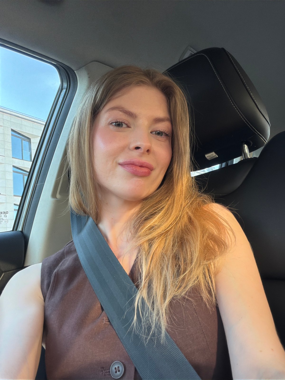 Passenger documents 11-minute afternoon journey through busy Moscow streets