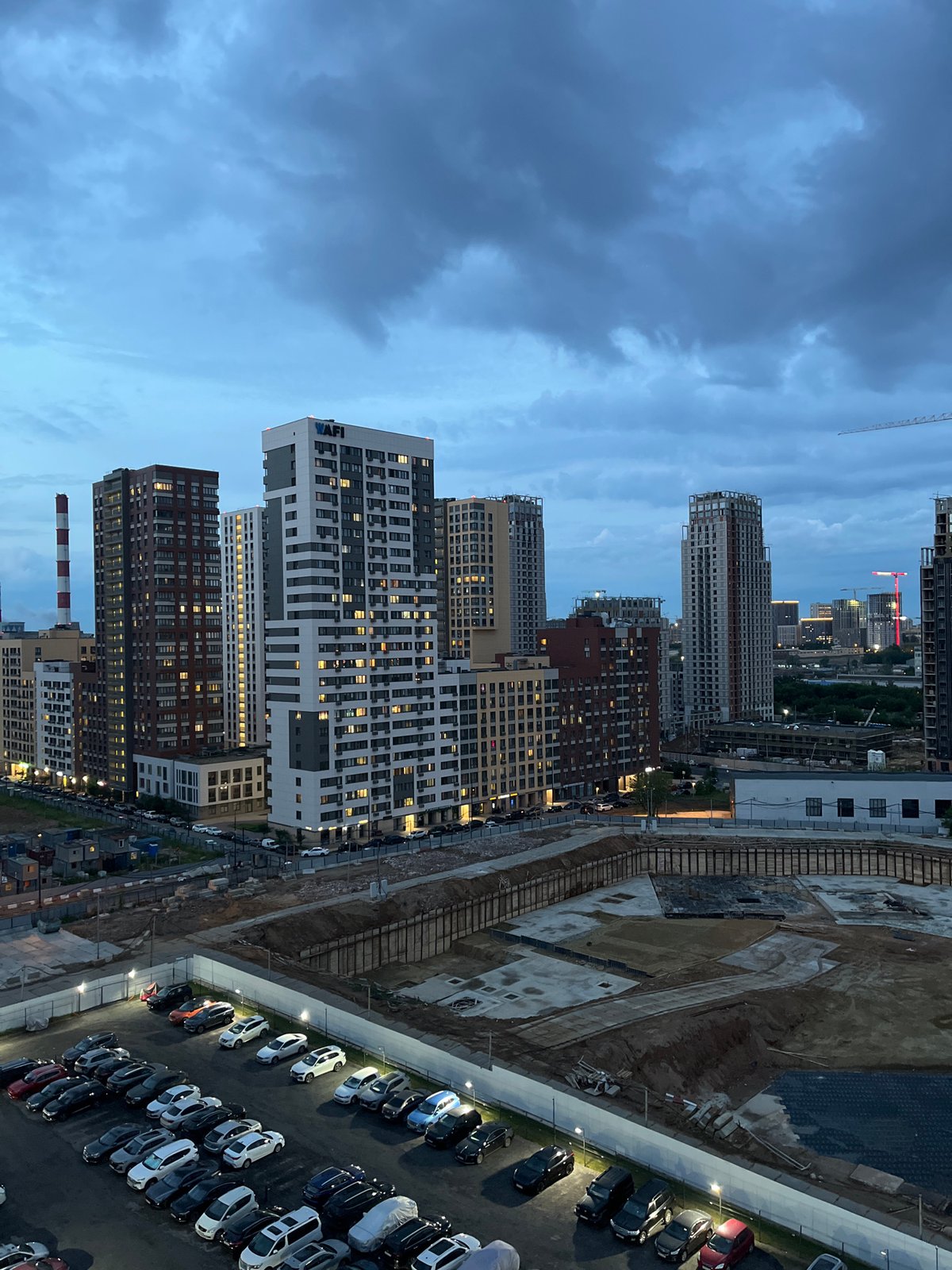 Dusk over Chelyuskinsky's residential and industrial sprawl