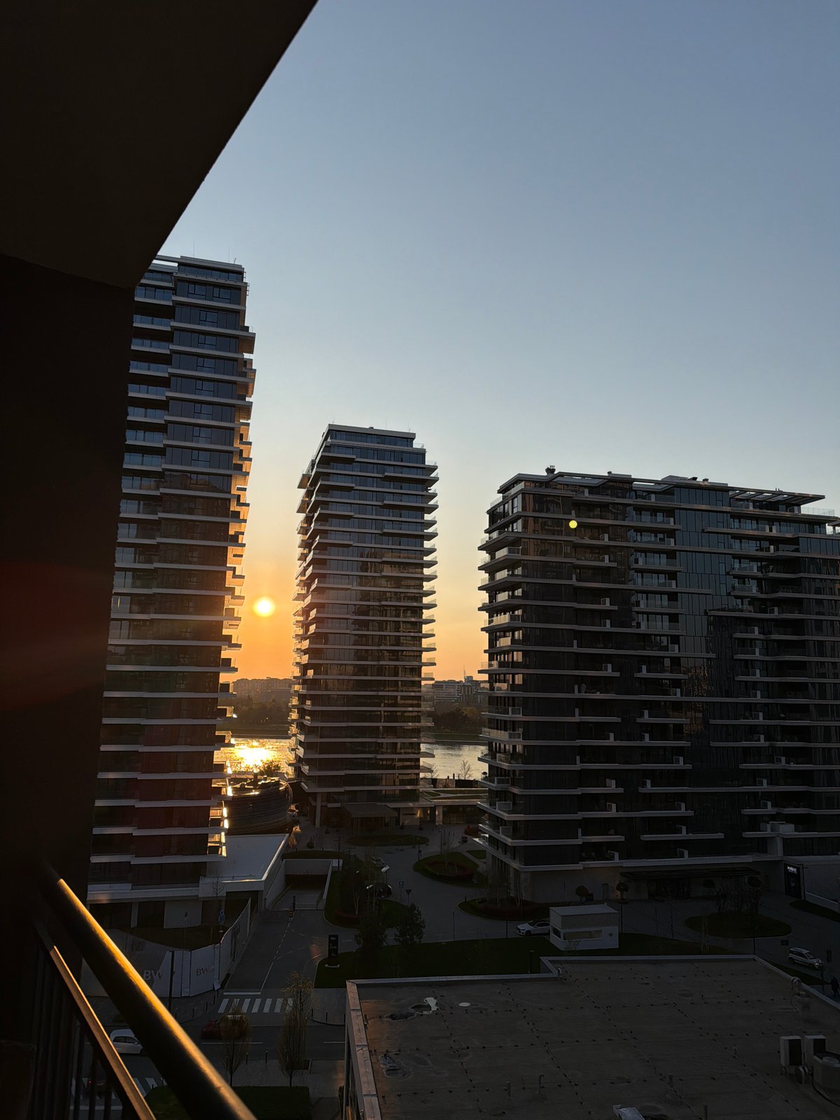 Belgrade sunset captured from multiple angles, indoor cat spotted