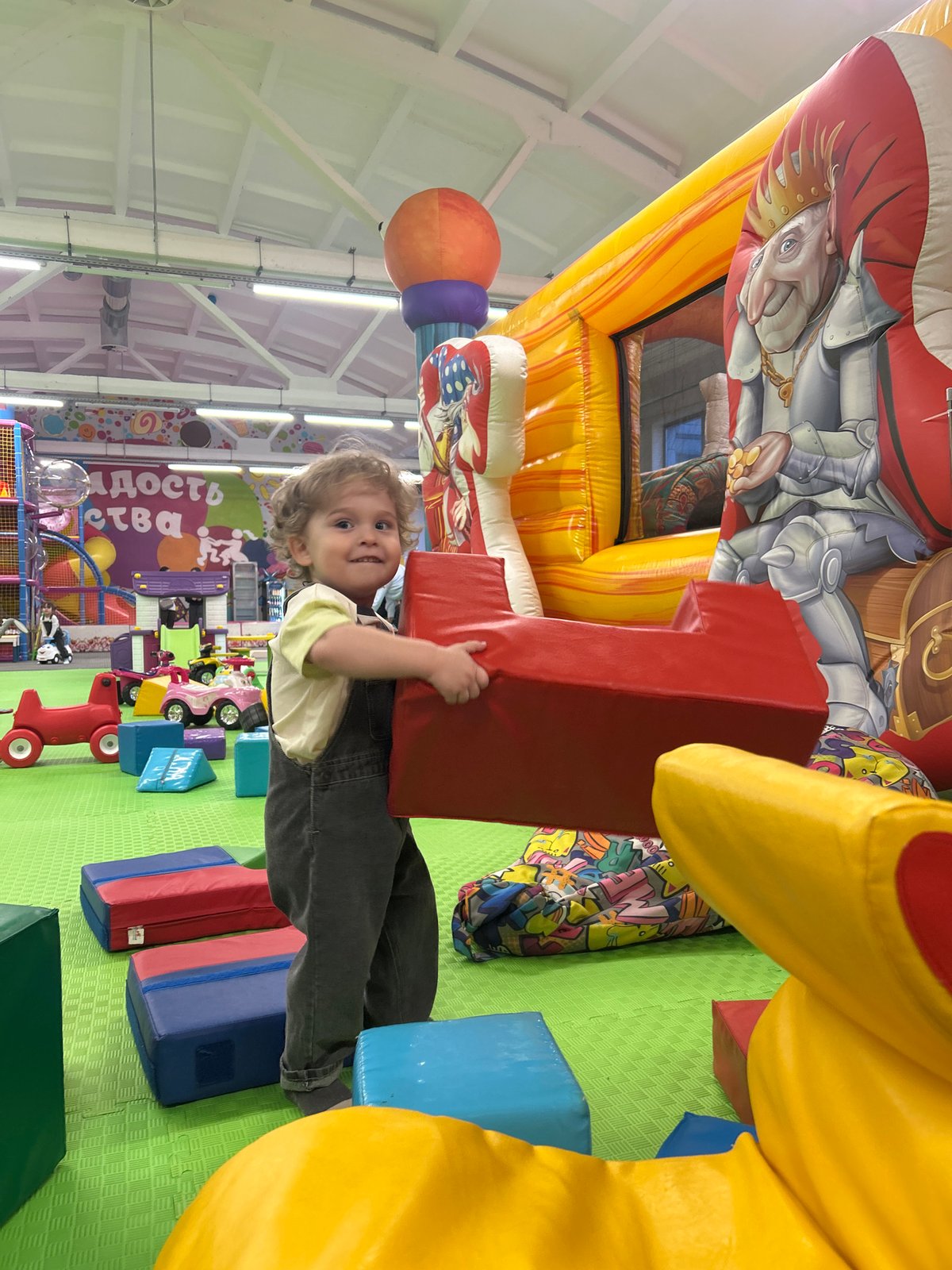 Children enjoy afternoon playtime at indoor playground in Klin