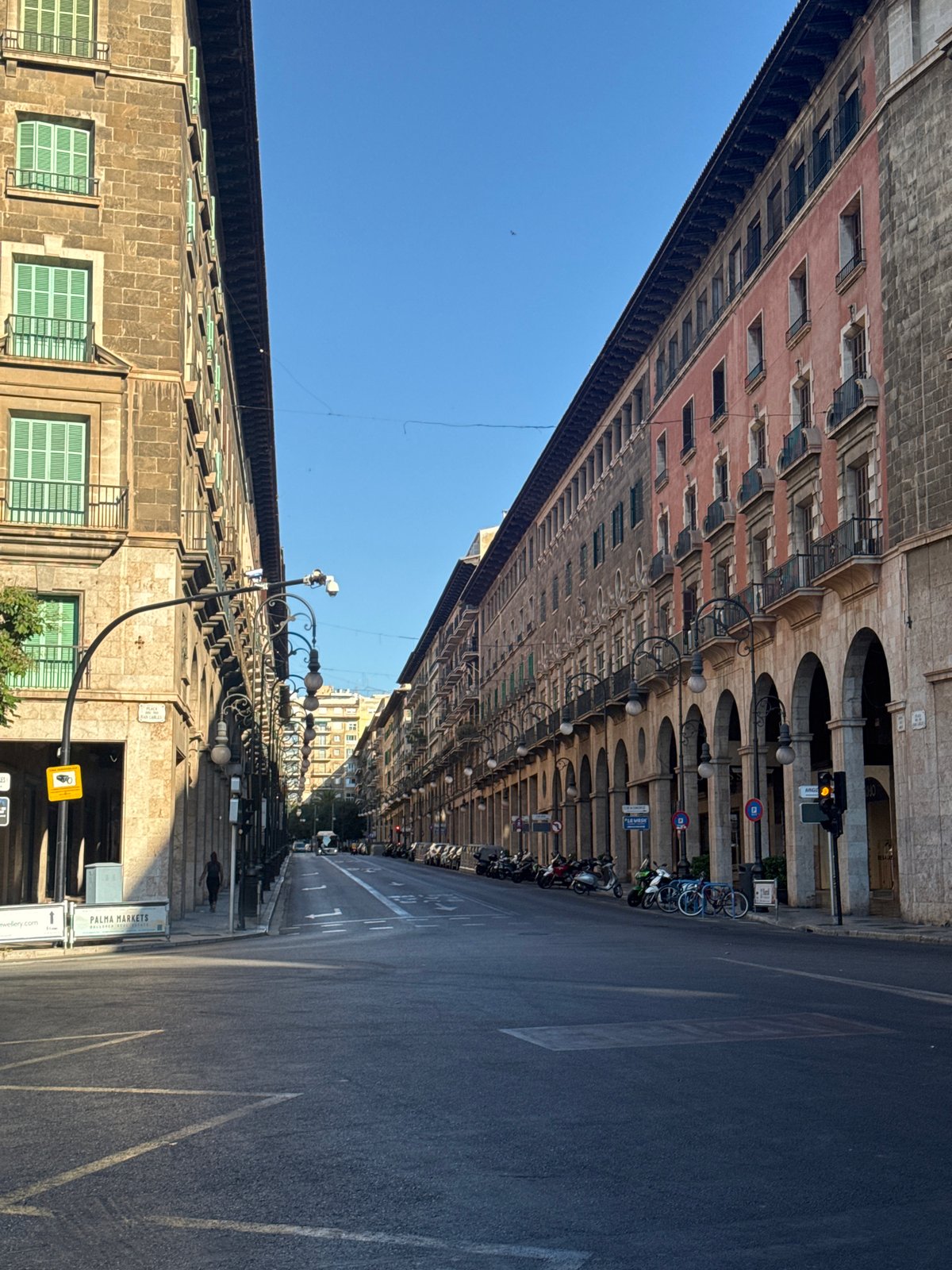 Morning stroll through Palma's historic center and landmarks