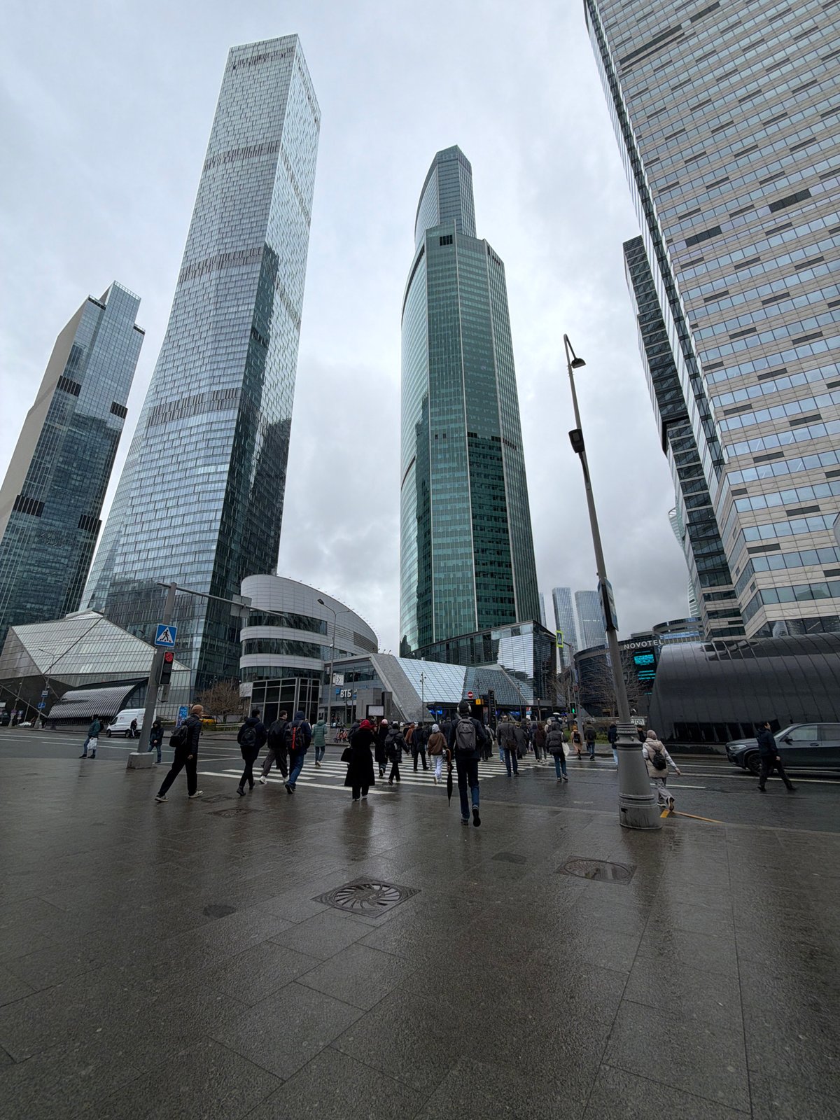 Morning scenes captured in Khimki after rainfall