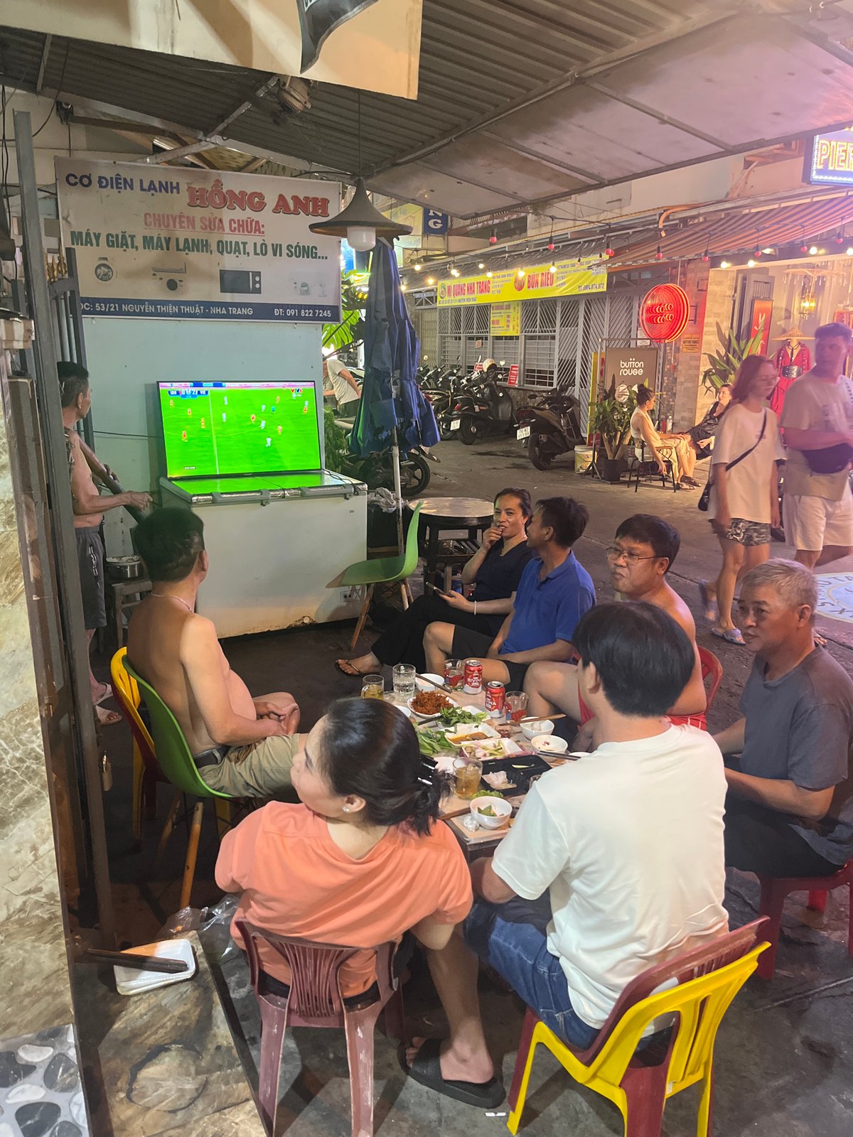 An evening out and downtime moments around Nha Trang
