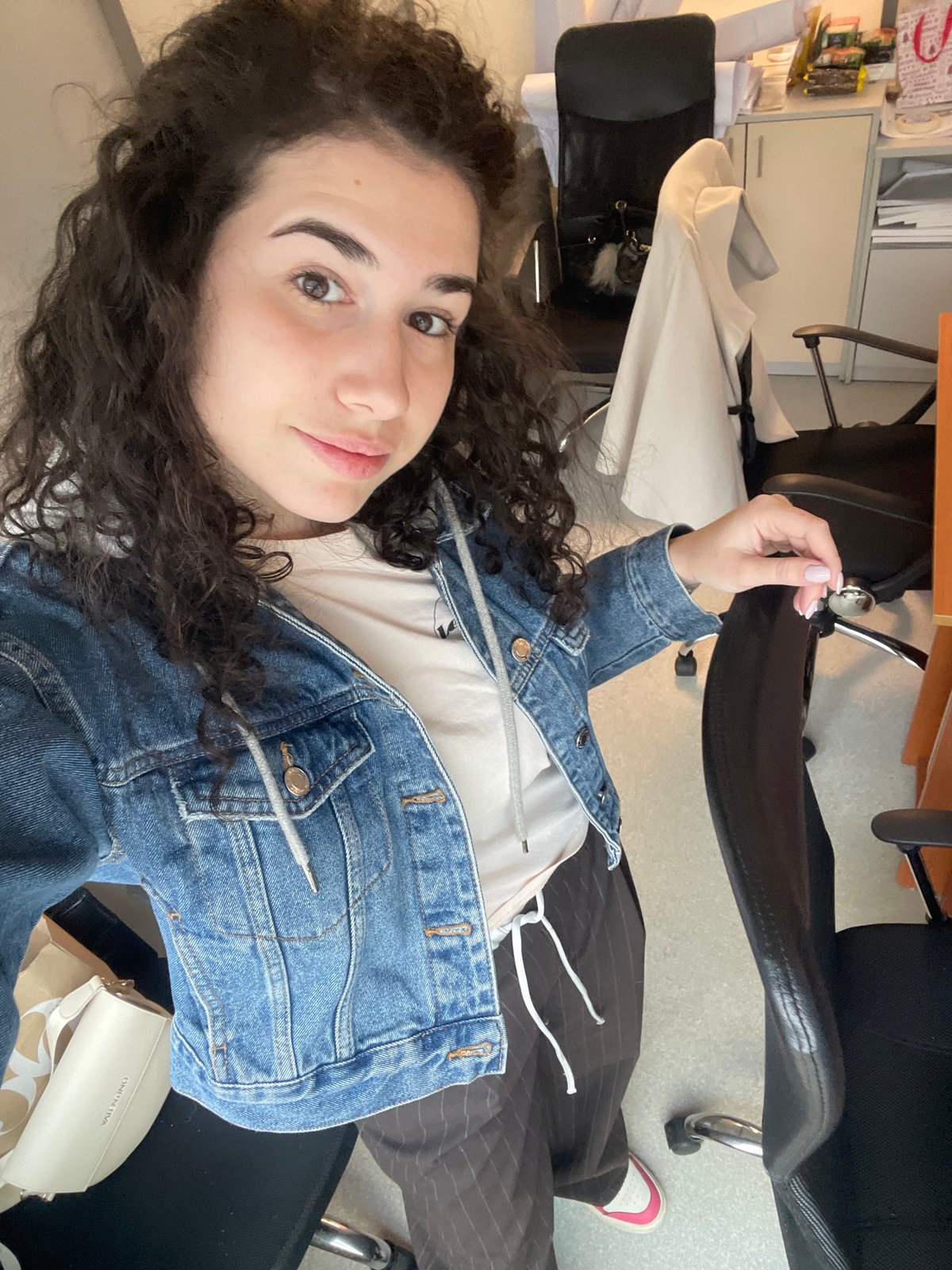 Morning moments captured across Sofia: selfies, travel, workplace interactions