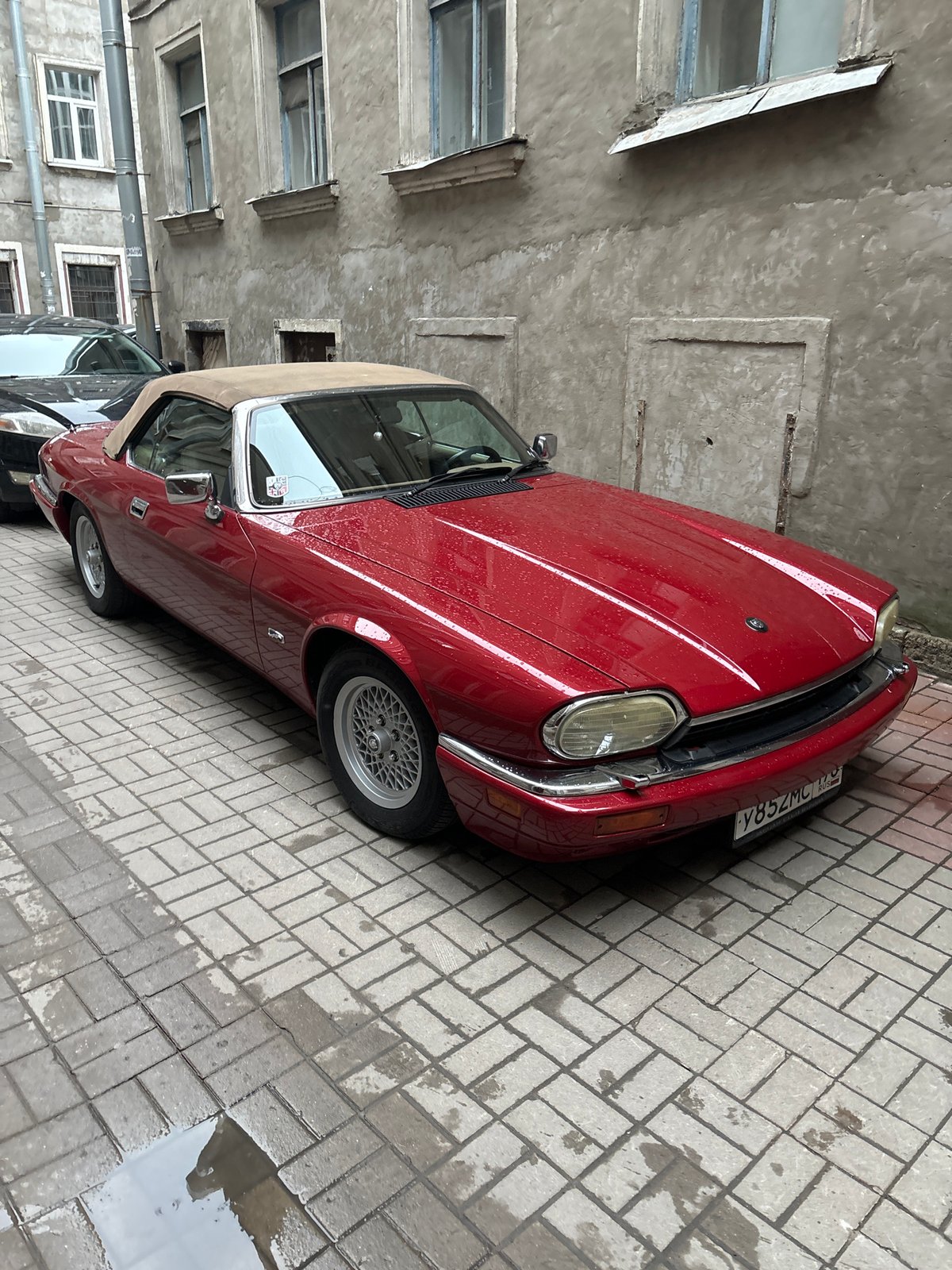 Red Jaguar convertible spotted in Saint Petersburg courtyards