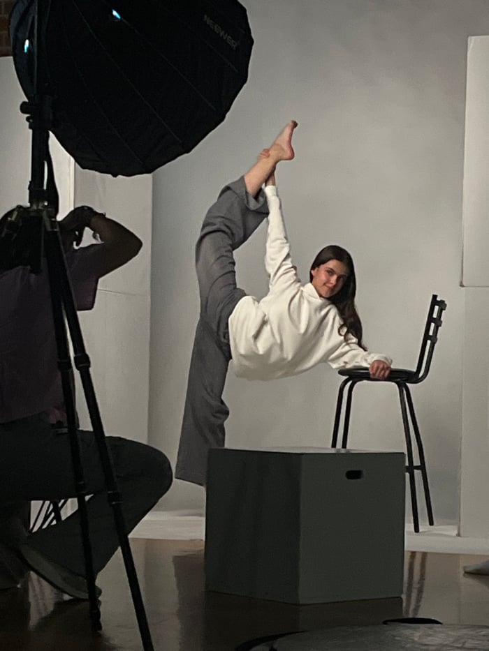 Late-night photography session documented at Puebla studio