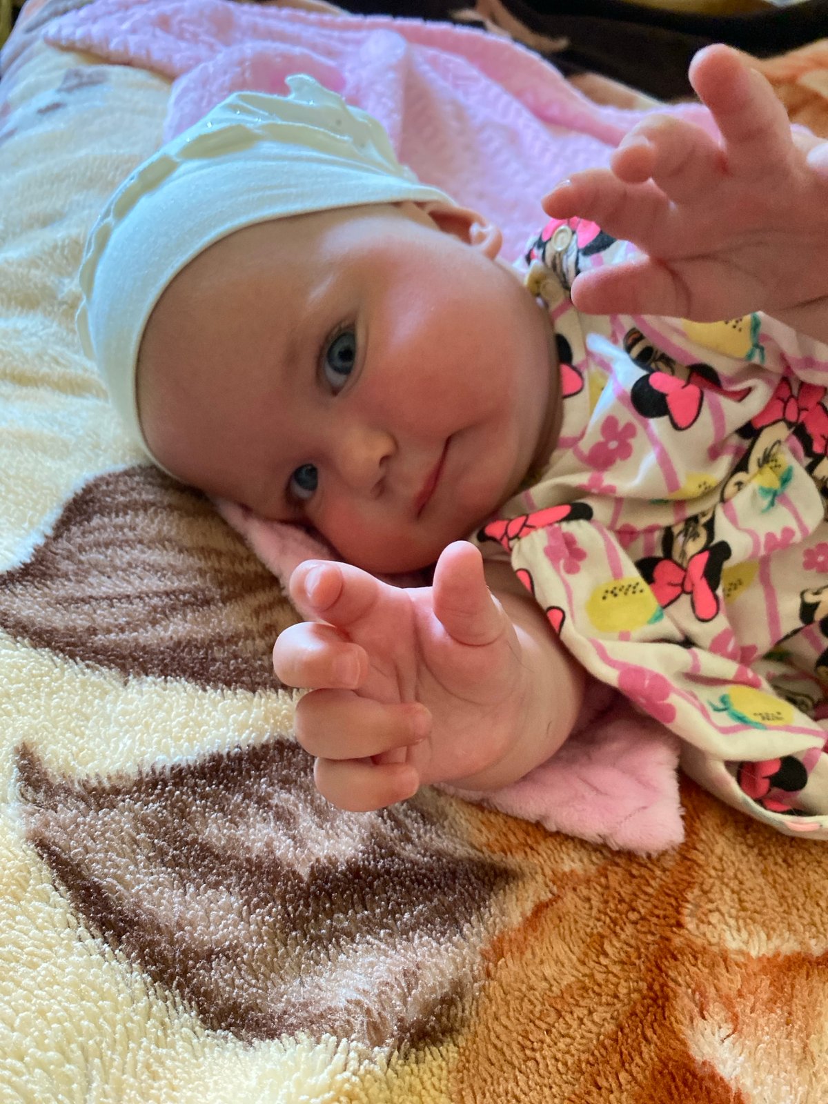 Newborn photo session, Minnie Mouse outfit, multiple angles