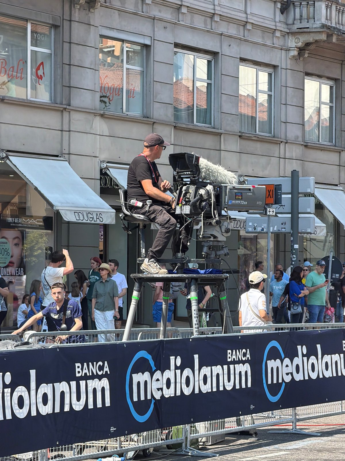 Giro d'Italia cycling event documented in Milan streets