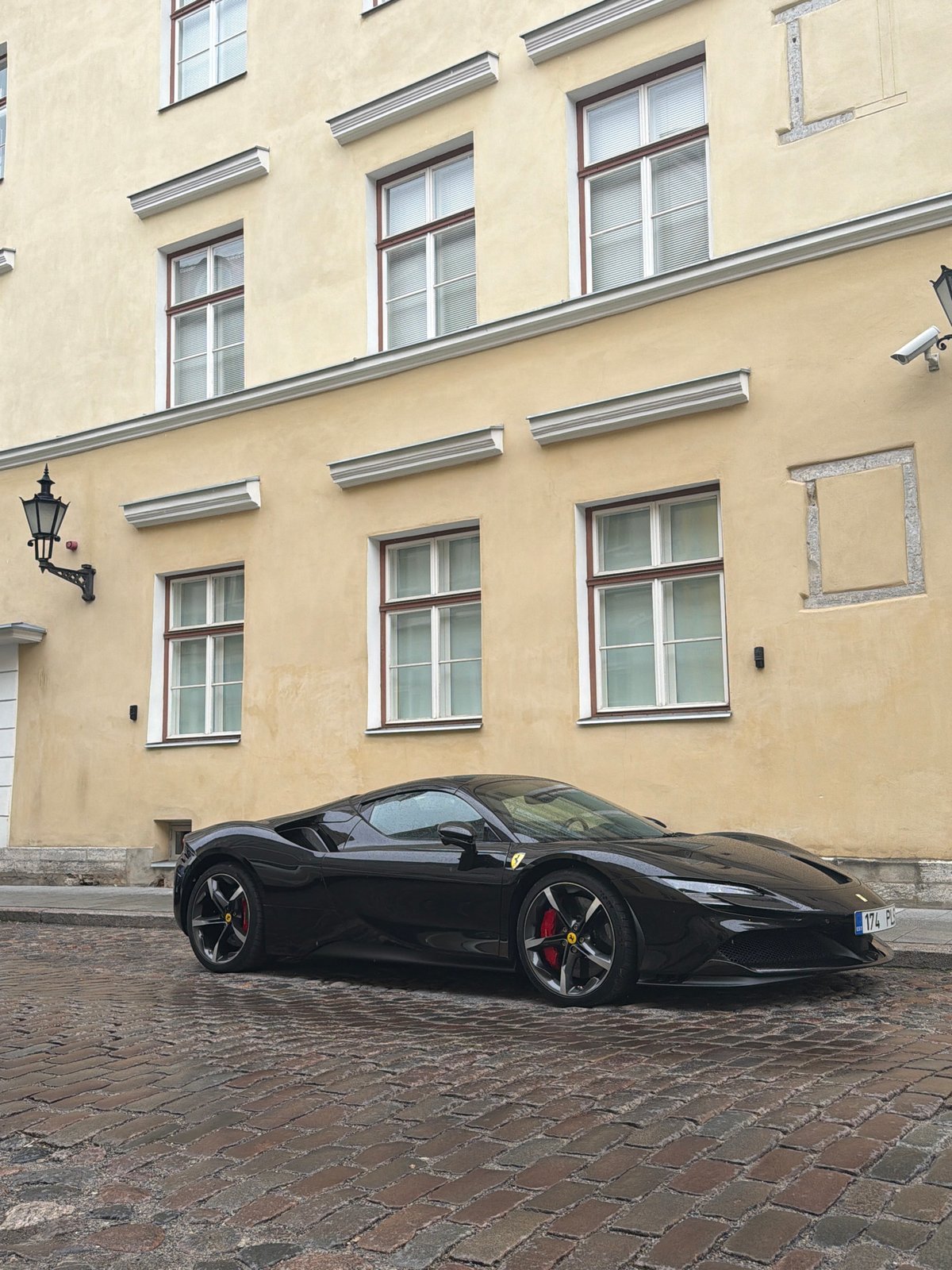 Morning walk through Tallinn's medieval Old Town captured