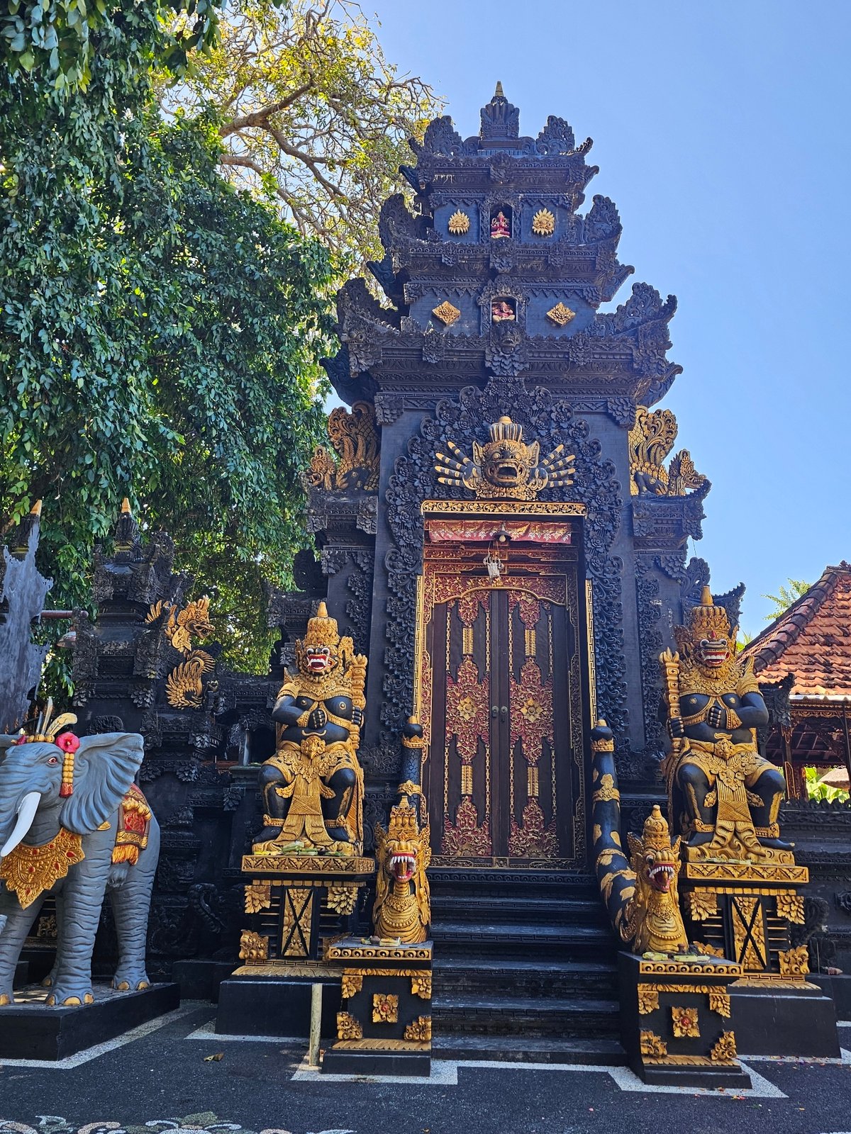 Morning temple tour documented in Kuta Selatan, Bali