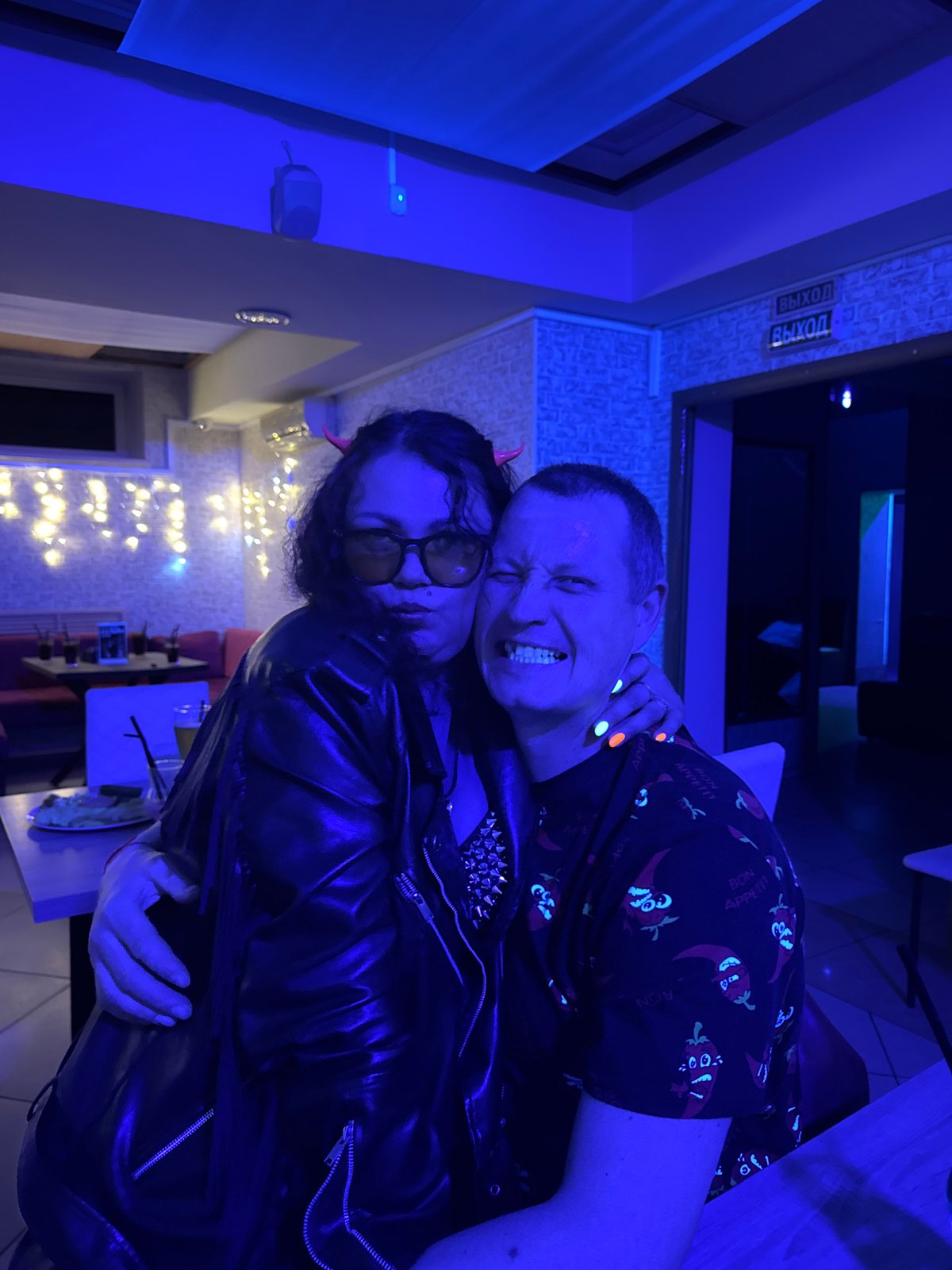 Nightclub photos captured in Chaikovsky under blue lighting