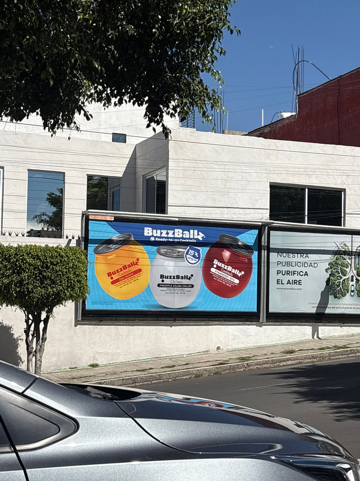 Multi-story building photographed in daylight in Puebla, Mexico