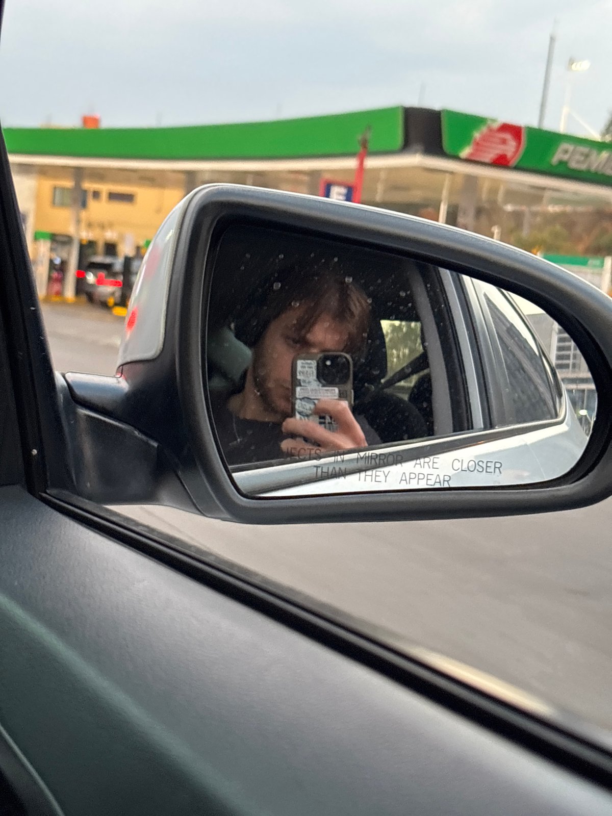 Driver documents evening journey through Huixquilucan, Mexico