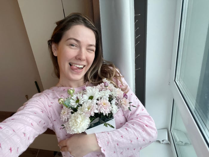 Woman, child share Valentine's Day dining experience across Moscow restaurants