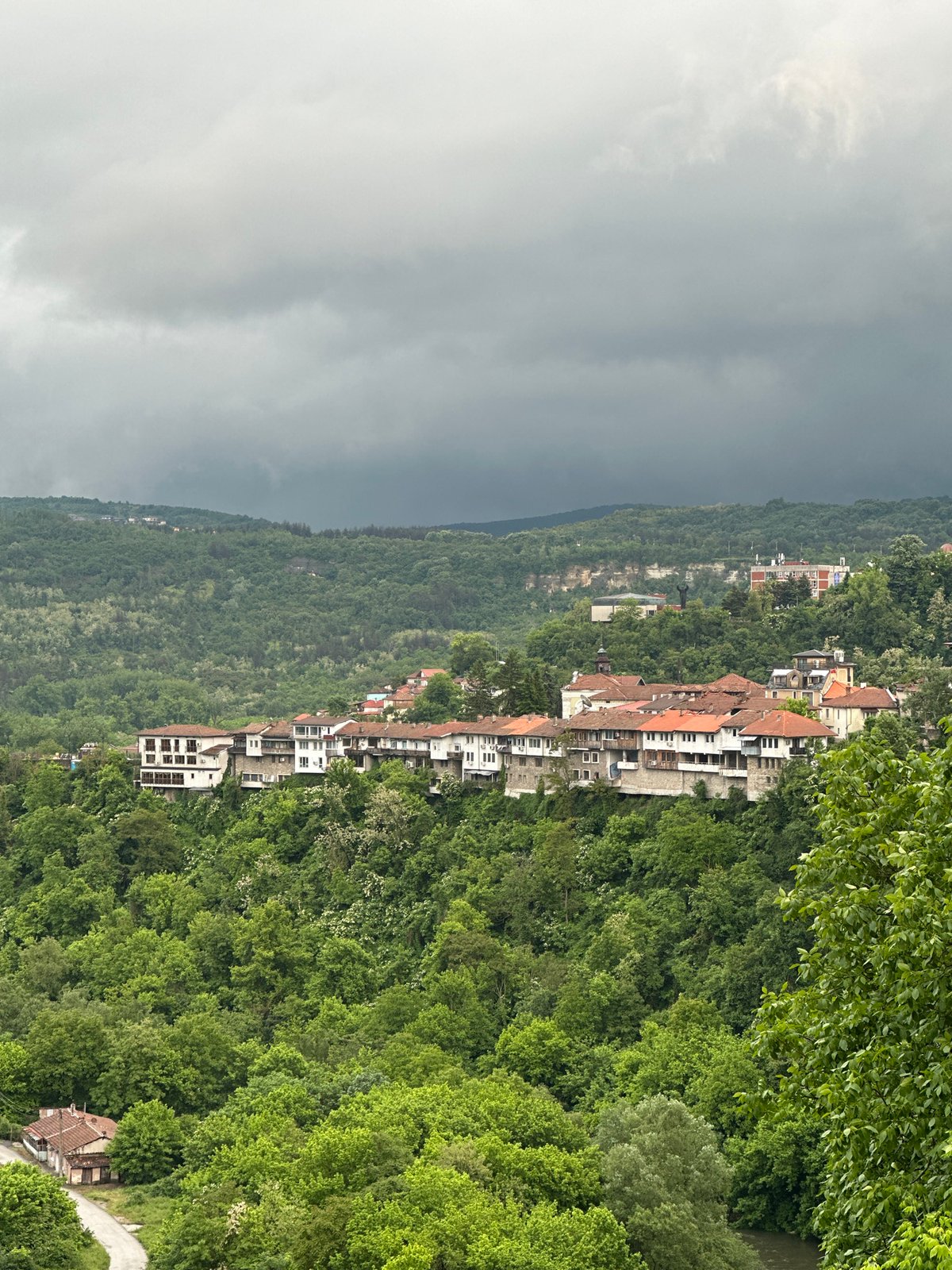 Tourist captures scenic views of historic Veliko Tarnovo, Bulgaria