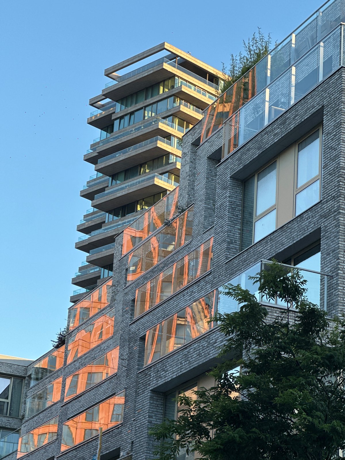 Evening walkthrough of Amsterdam's new-build residential architecture
