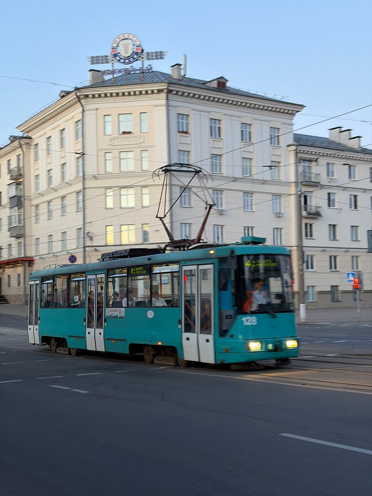 Evening photo walk documents Minsk street life and architecture