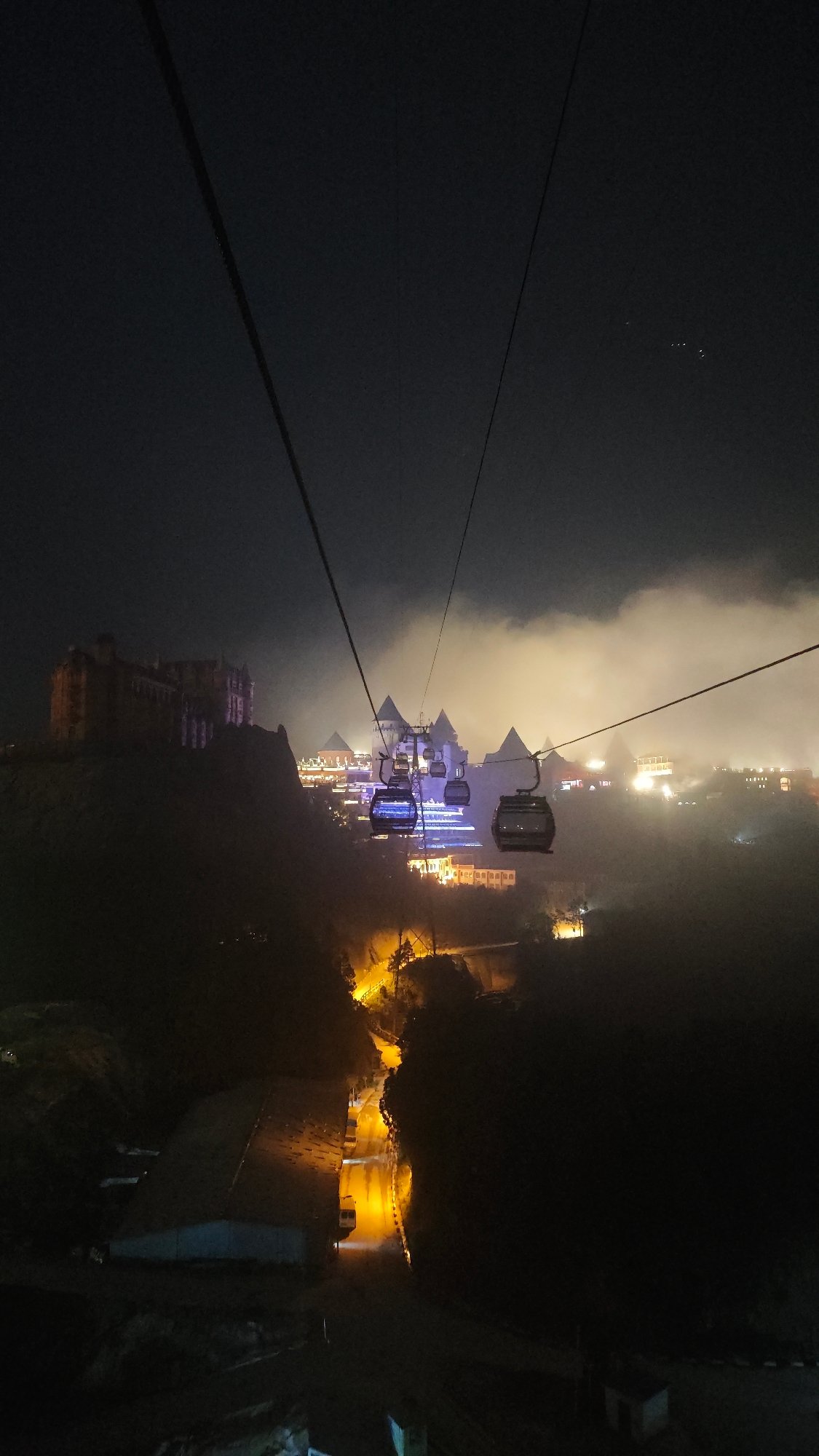 Nighttime cable car ride captures Ba Na Hills views