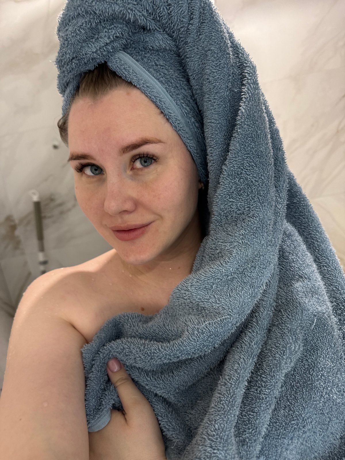 Domestic moments documented in rural Russian household