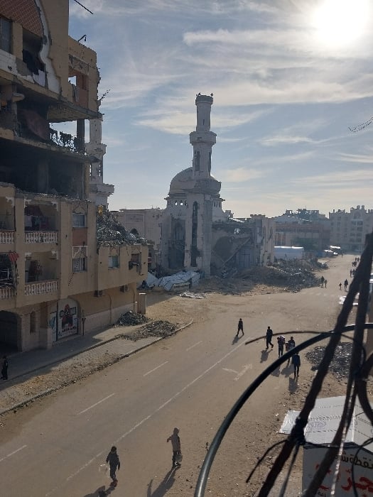 War damage and displacement documented in Khan Yunis