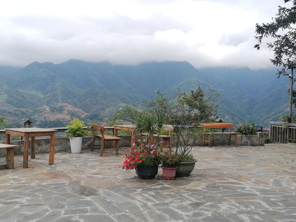 Early morning mountain vista documented at Sa Pa viewing platform