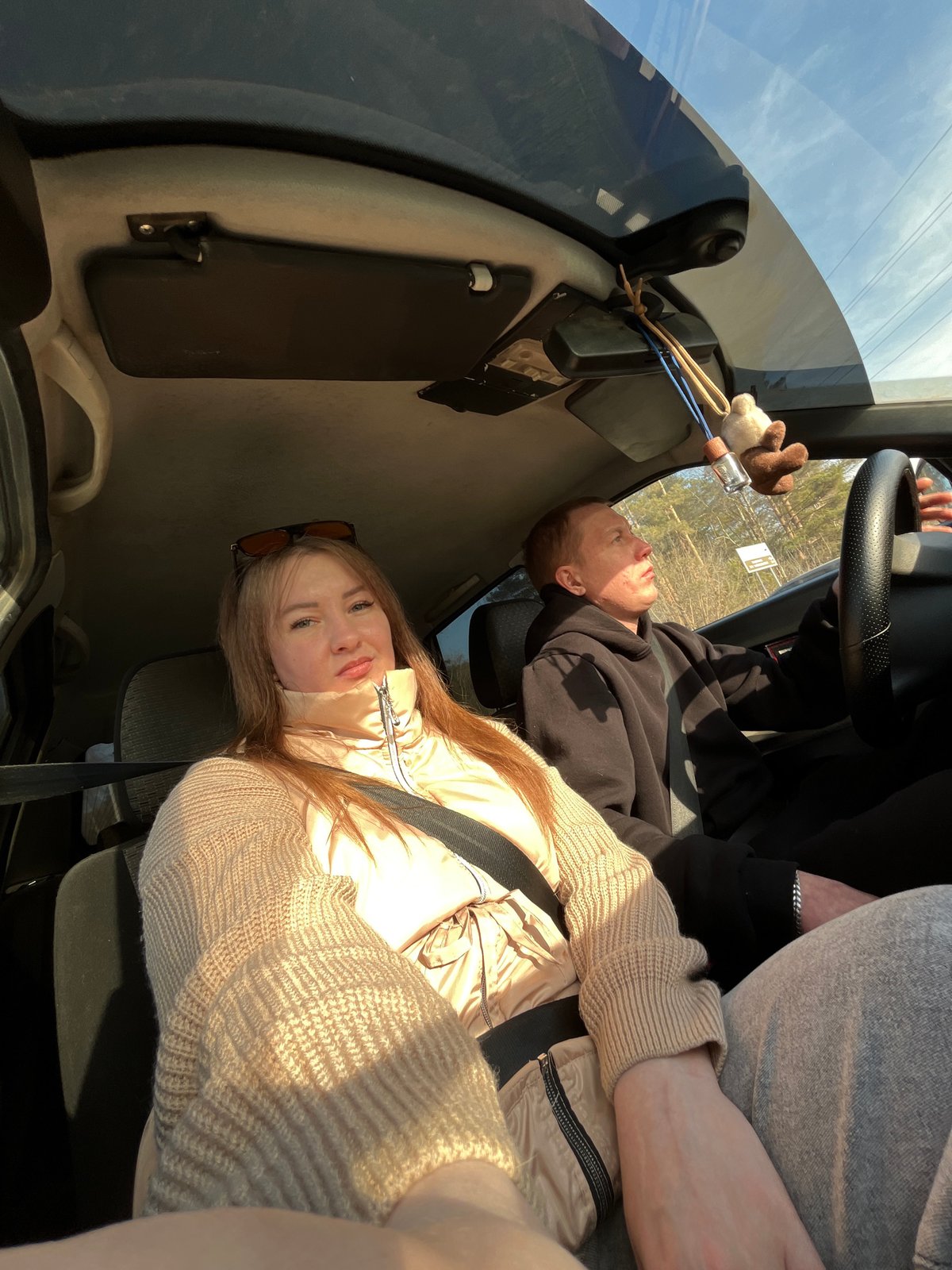 Casual moments captured in vehicles and moving scene in Chaikovsky
