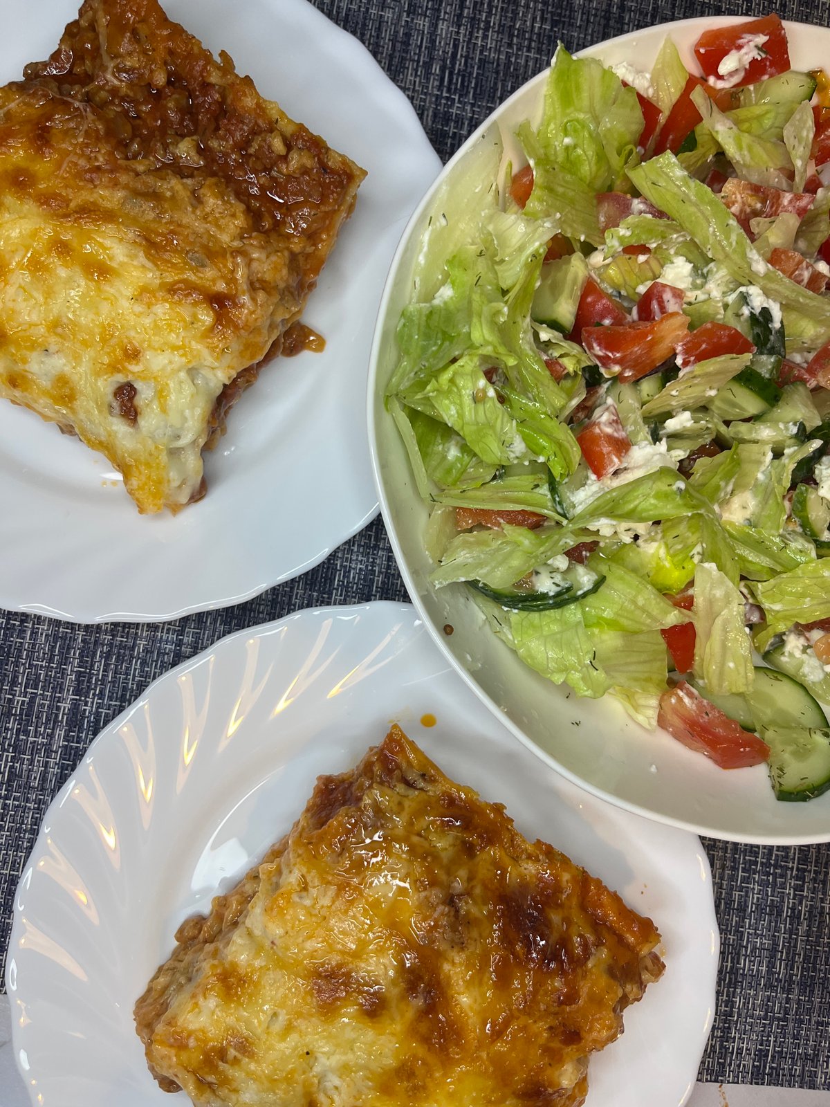 Dinner documented in Russian village features lasagna and fresh salad