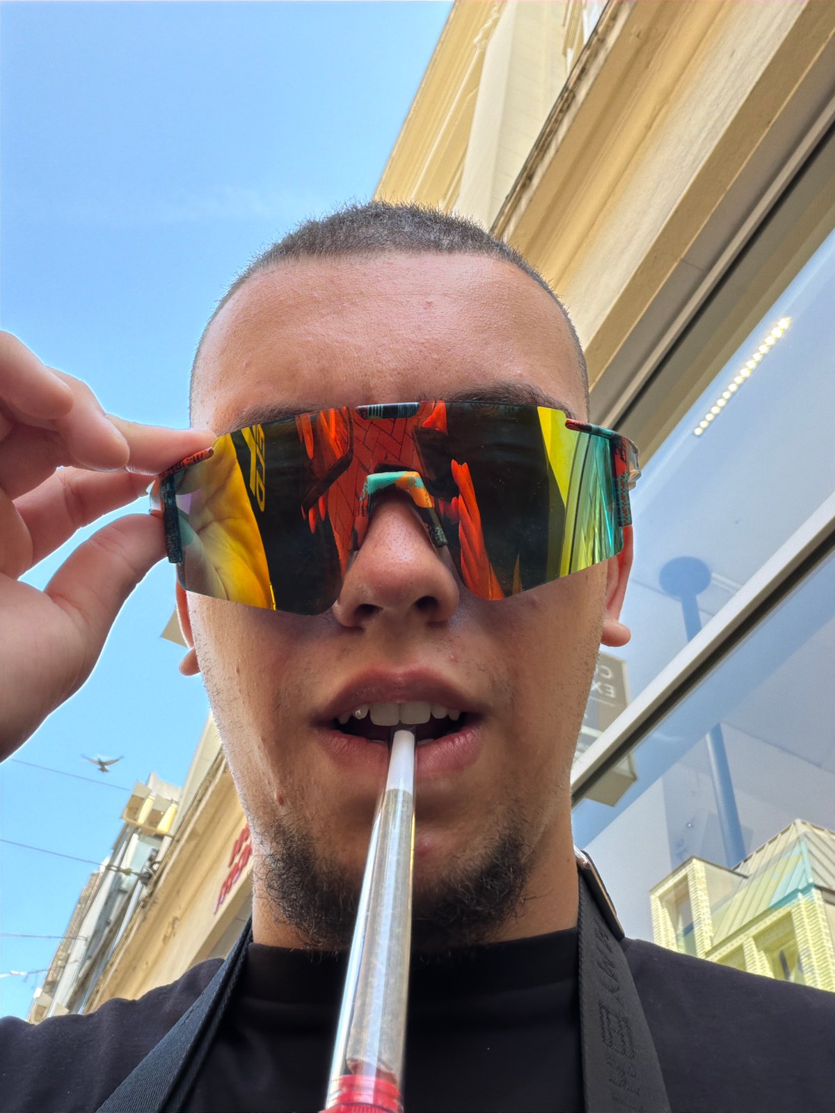 Afternoon stroll through Amsterdam, ending at a coffeeshop