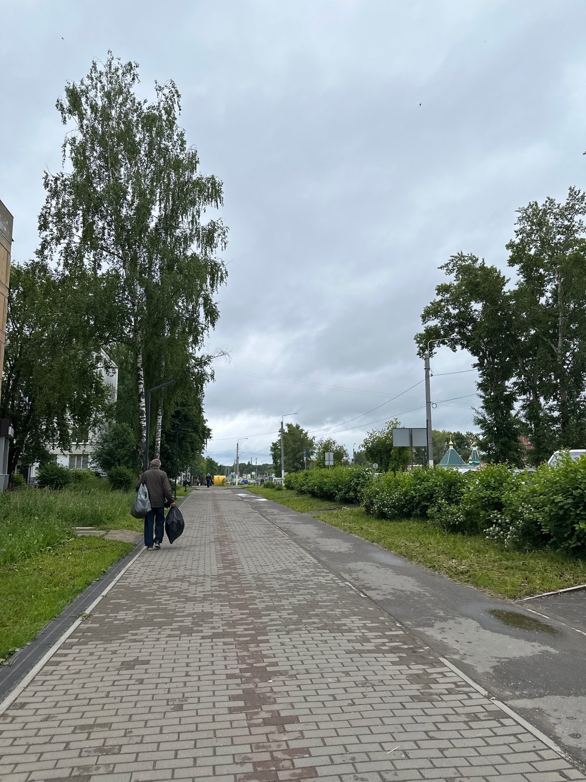 Early morning scenes documented across Chaikovsky, Russia