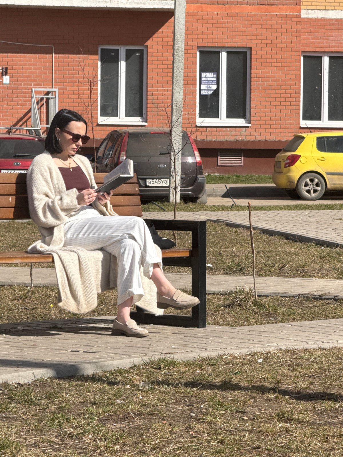 Spring morning scenes captured across Dmitrov park areas