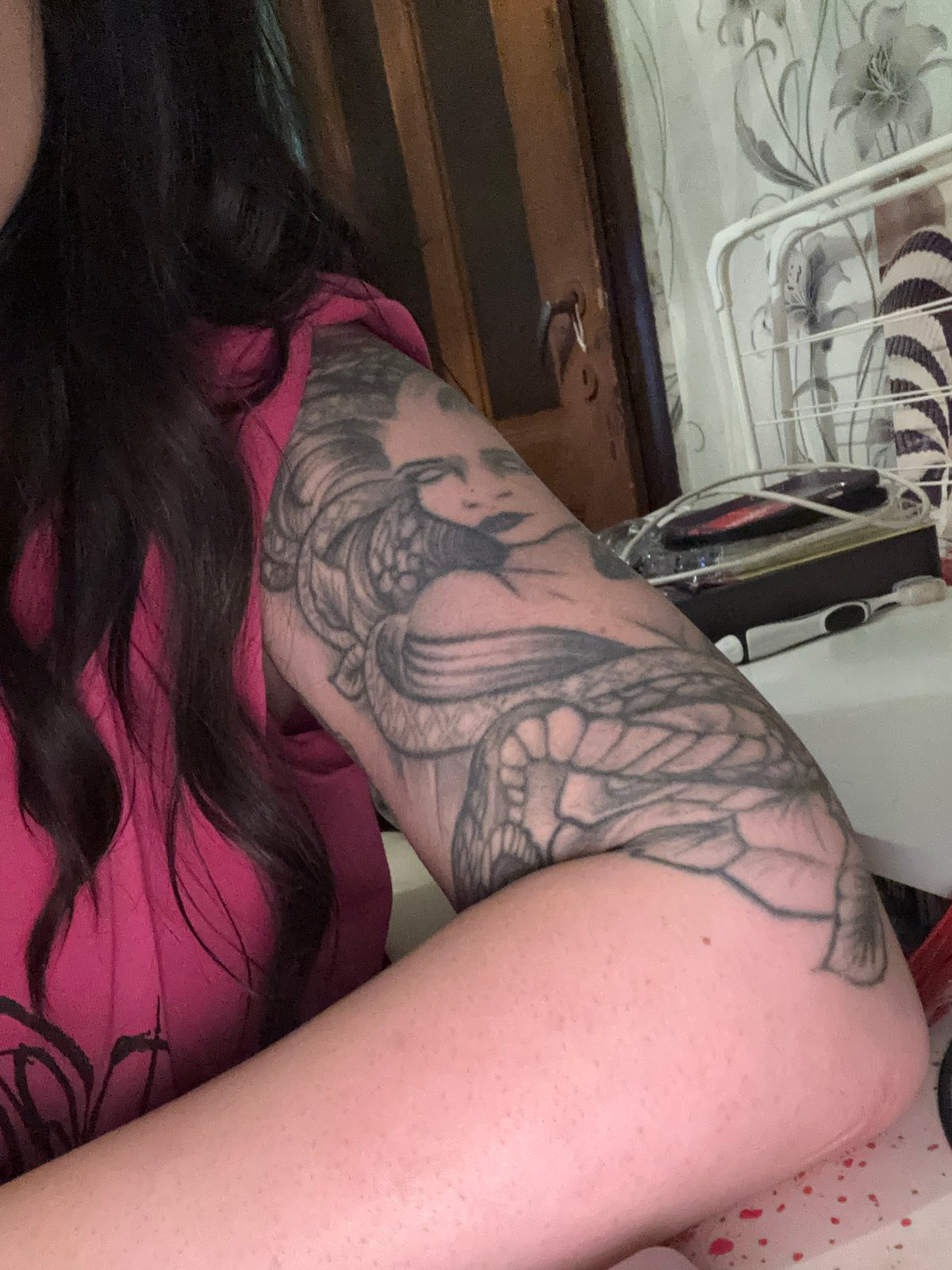 Person with detailed tattoo observed in Dobrovnitsa, Bulgaria