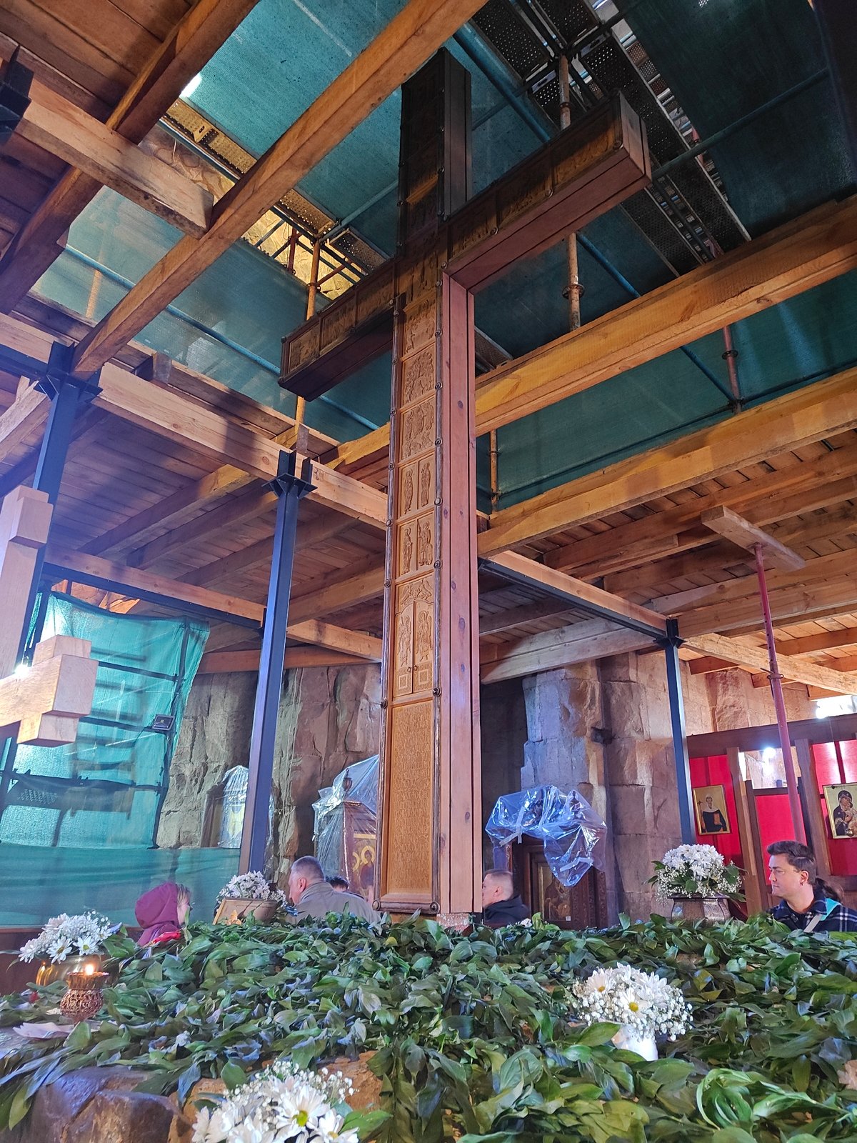Morning pilgrimage documented at historic Mtskheta monastery in Georgia
