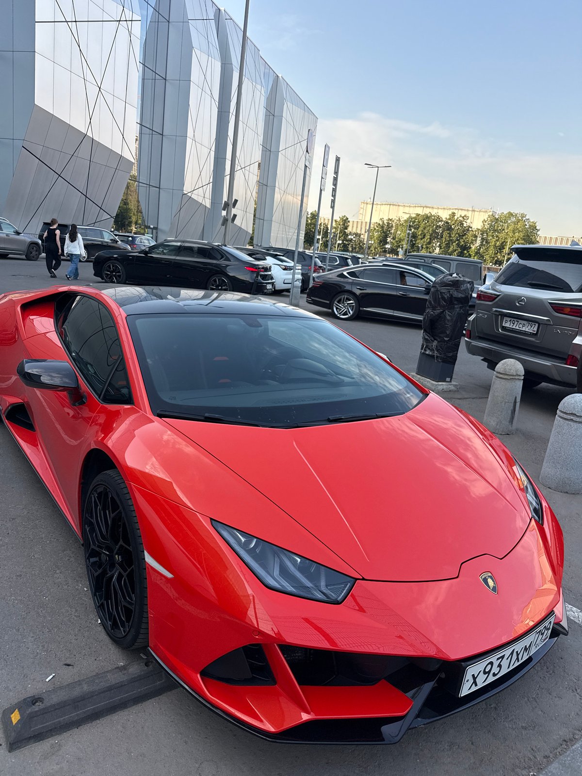Luxury car gathering observed across Moscow locations