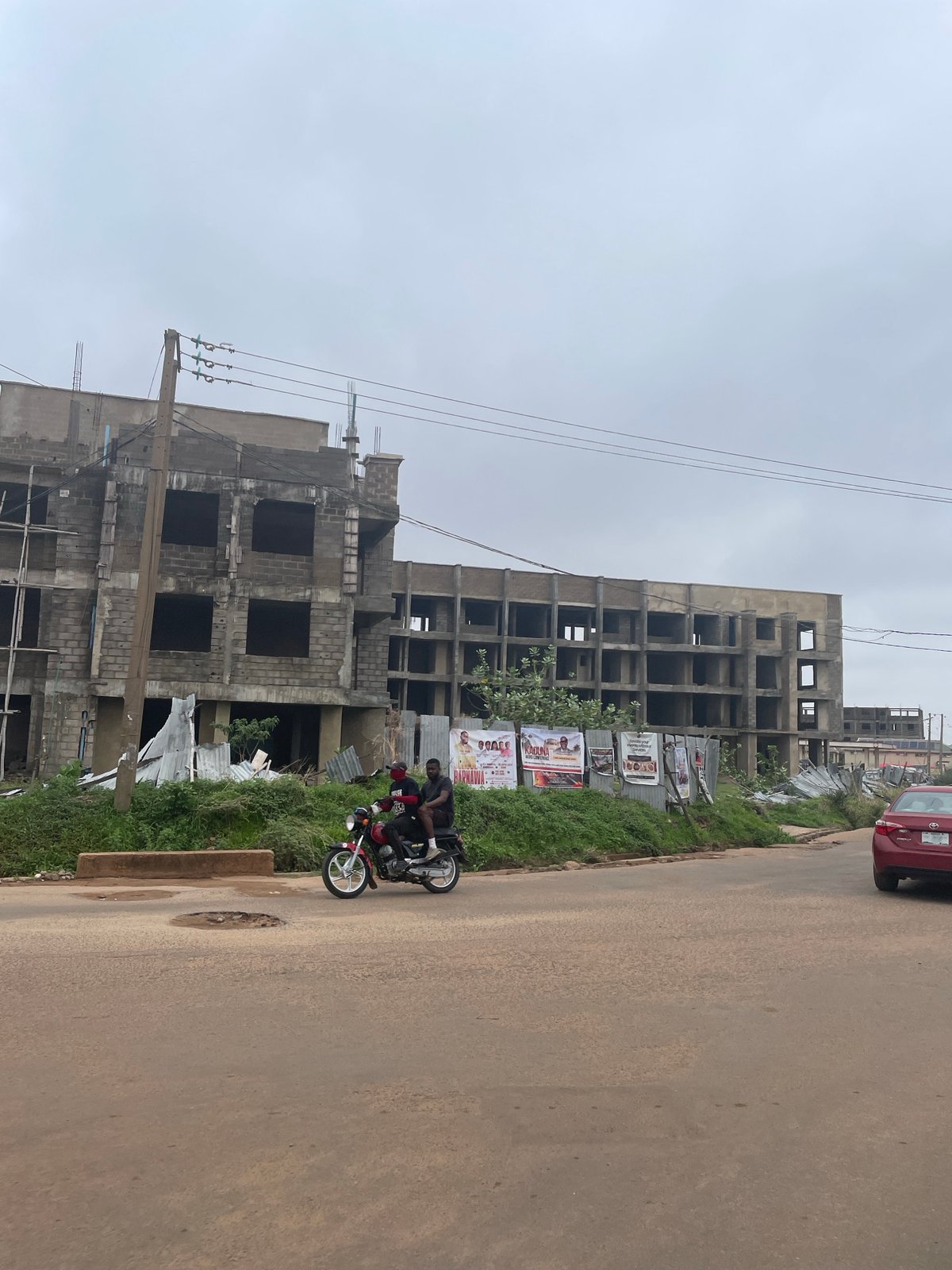 Street conditions documented in Narayi, Nigeria under overcast skies