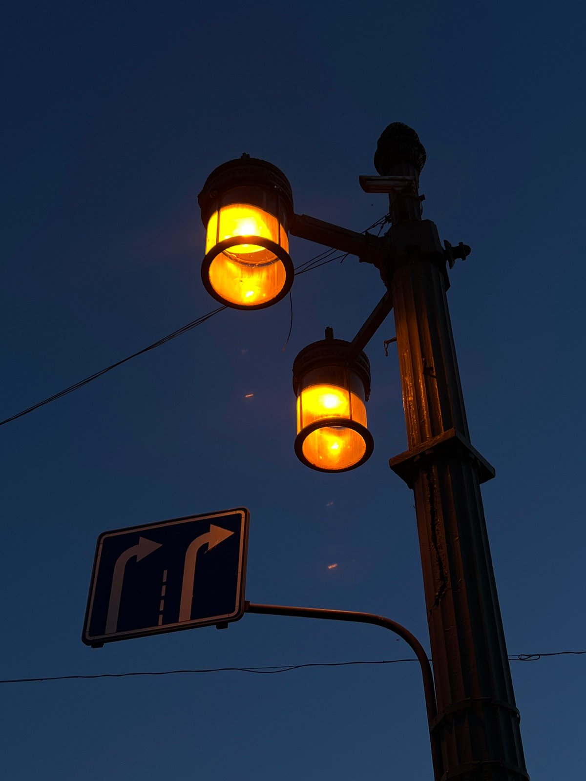 Evening twilight scenes documented across St. Petersburg bridges and streets