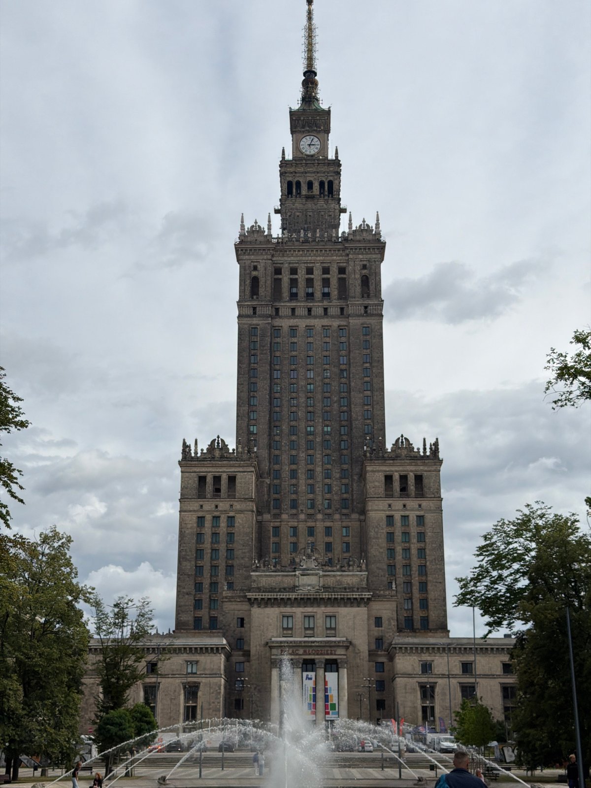 Selfie stop at Warsaw's Palace of Culture and Science