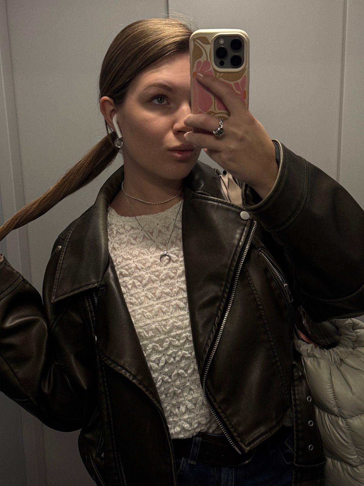 Mirror selfie taken in Belgrade suburb early morning