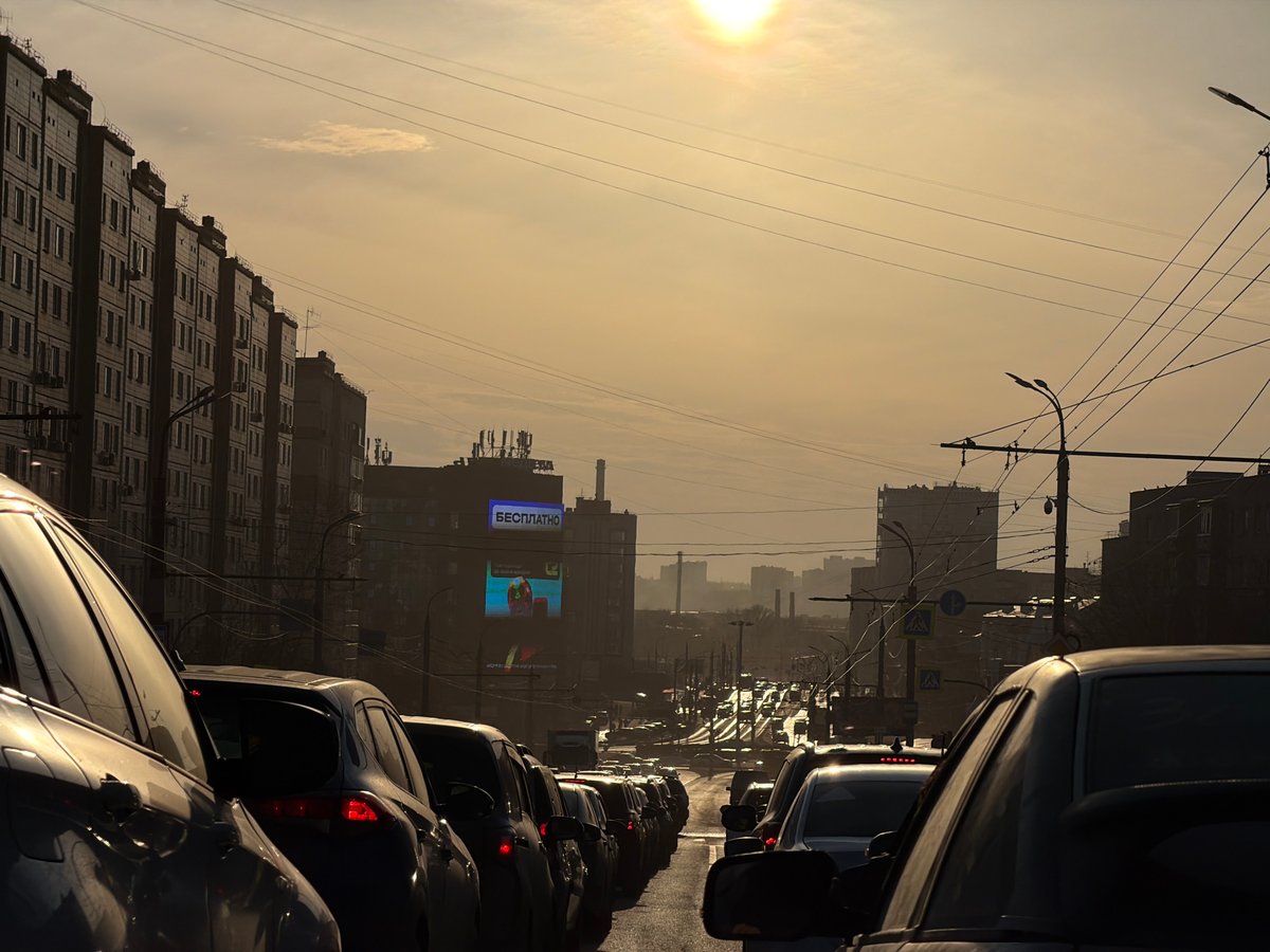 Heavy traffic jam clogs Izhevsk streets during afternoon rush