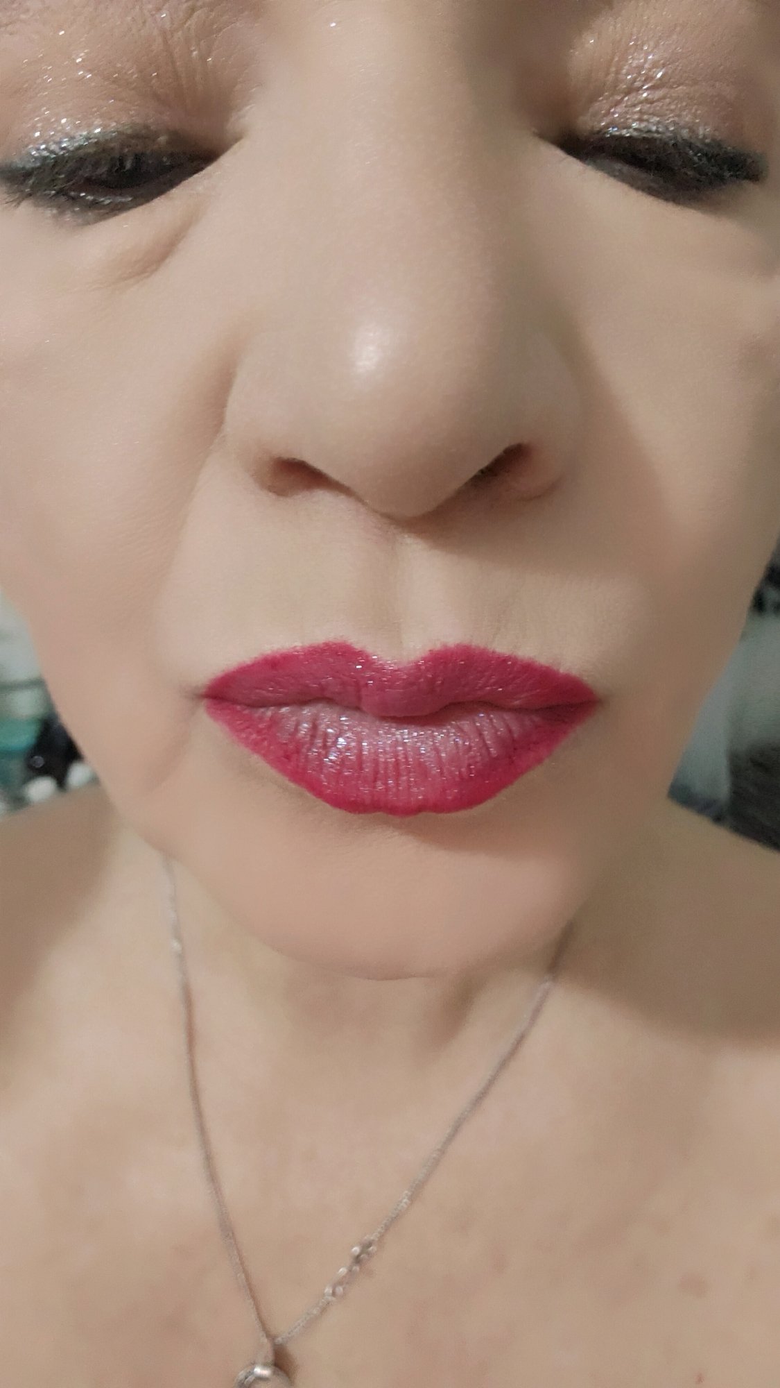 Late-night makeup routine captured in Krasnoyarsk