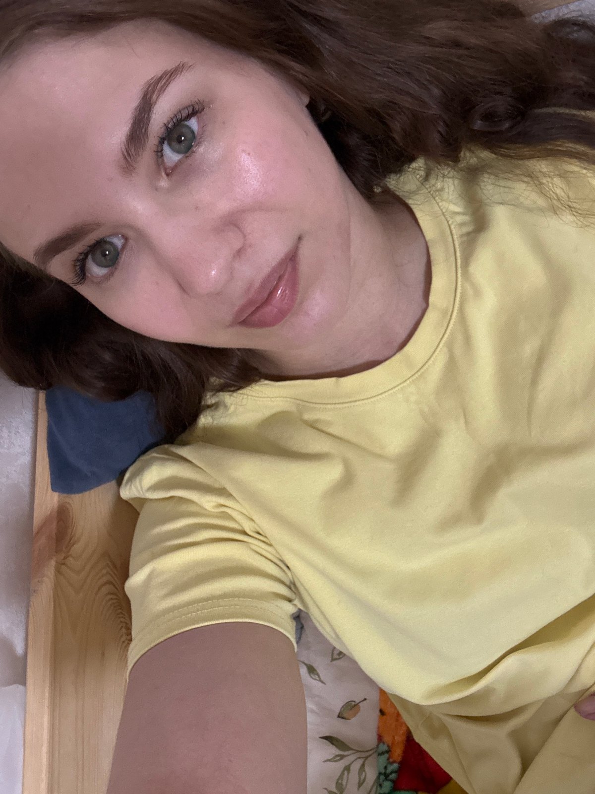 Casual afternoon selfies and a quiet indoor moment in Chaikovsky