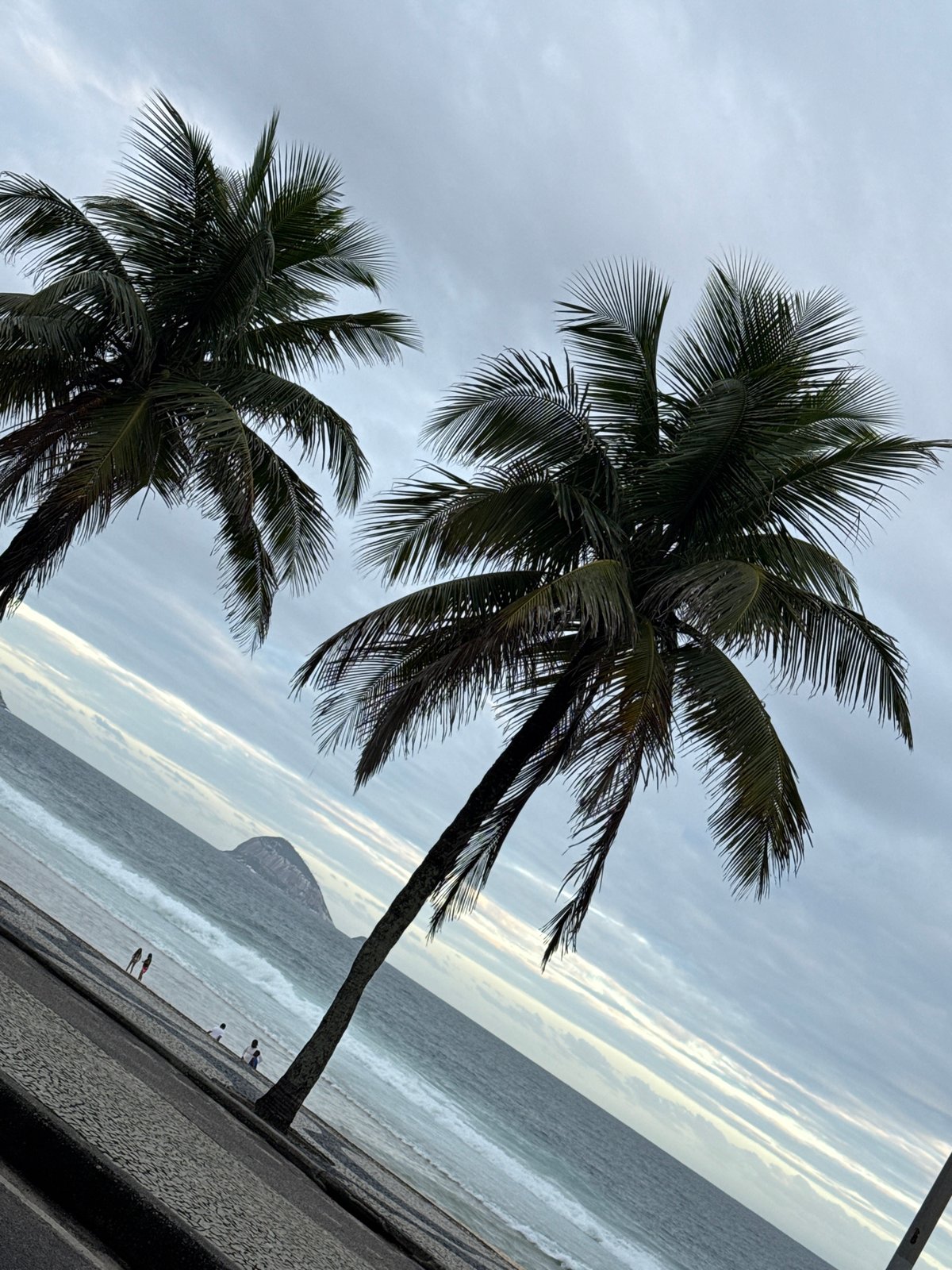 Overcast evening captured at Rio de Janeiro beach promenade