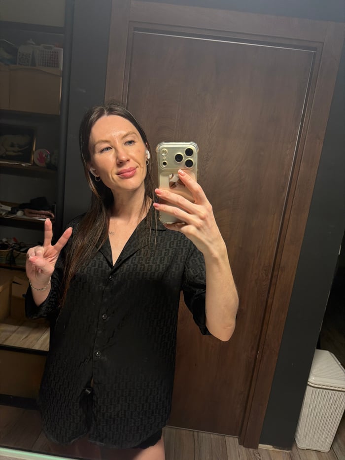 Woman documents evening routine with 30 photos in Perm