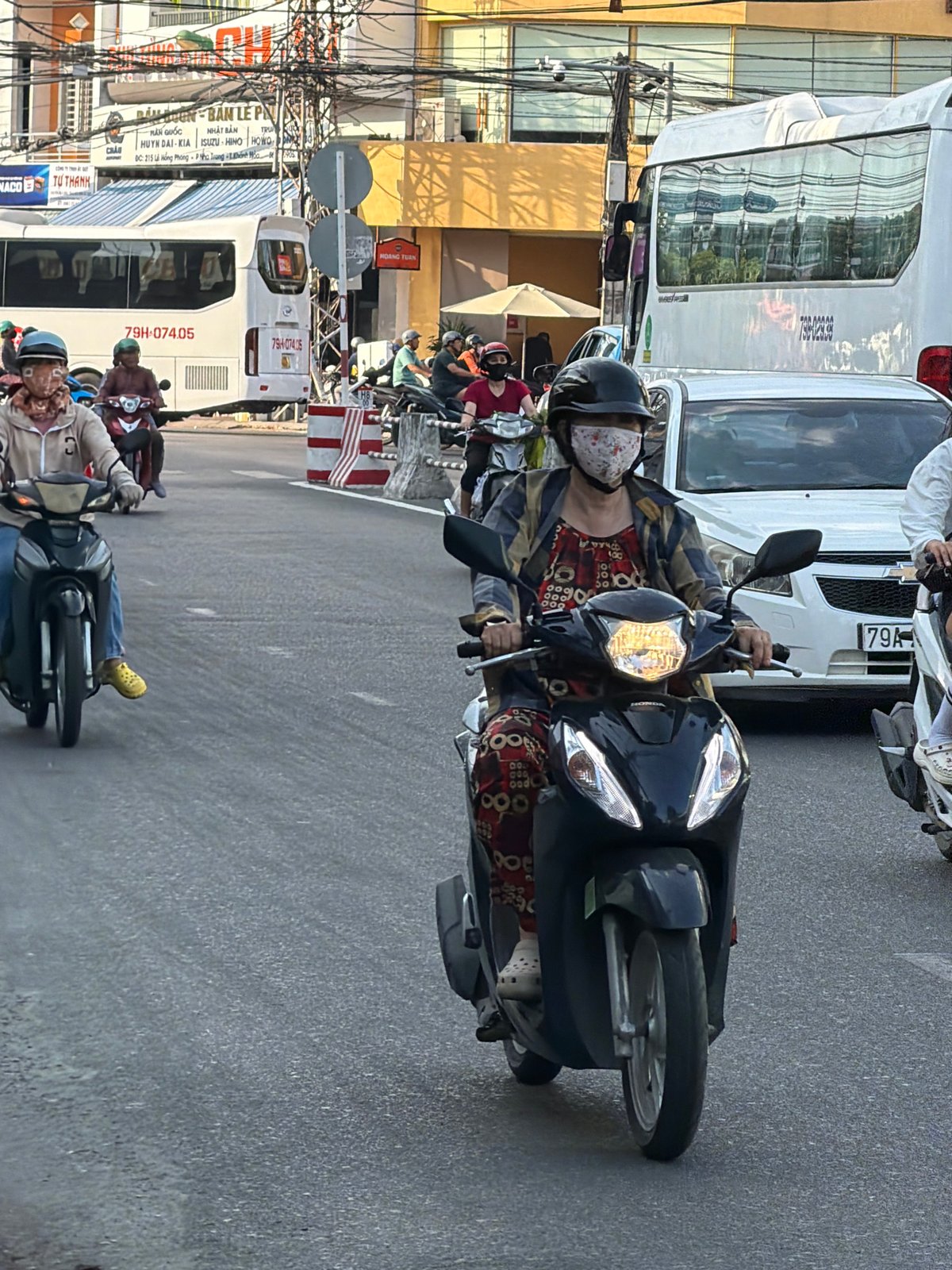 Nha Trang street traffic and everyday city life