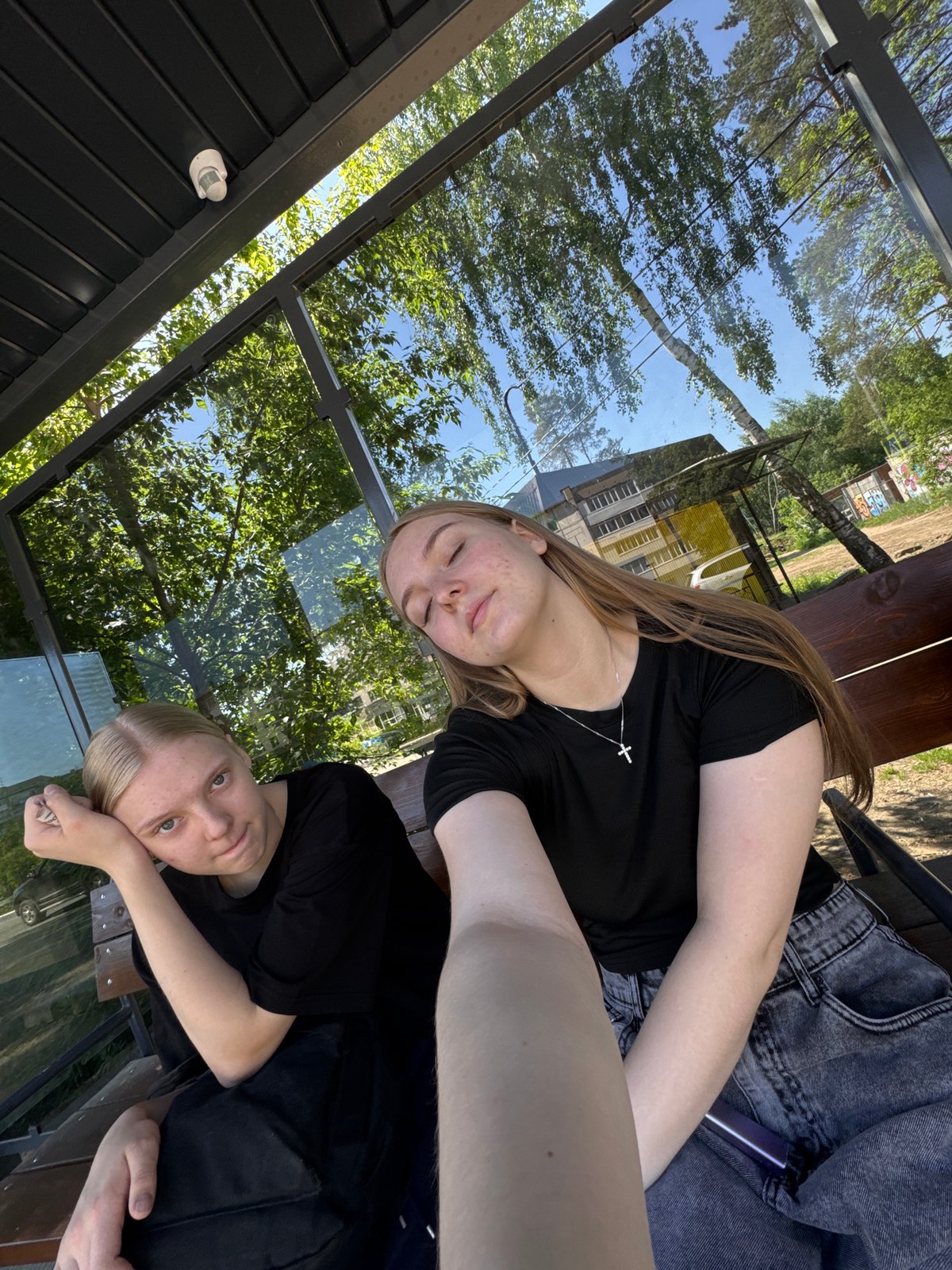 Morning transit scenes captured in Chaikovsky, Russia