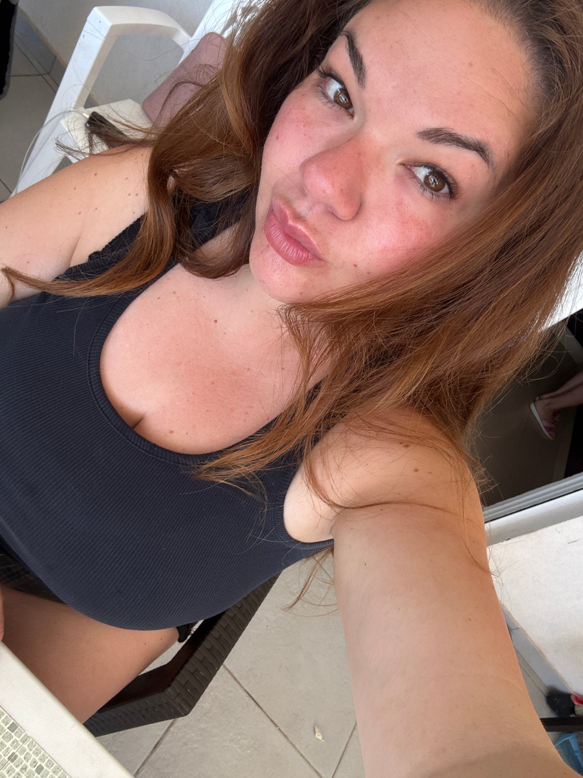 Morning activities captured in Bijela: selfie and outdoor laptop work
