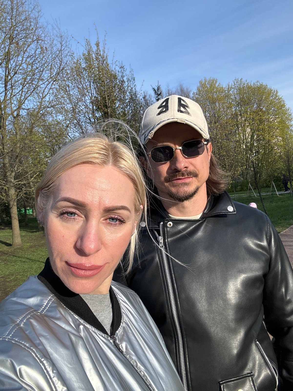 Families enjoy afternoon activities in Saint Petersburg park