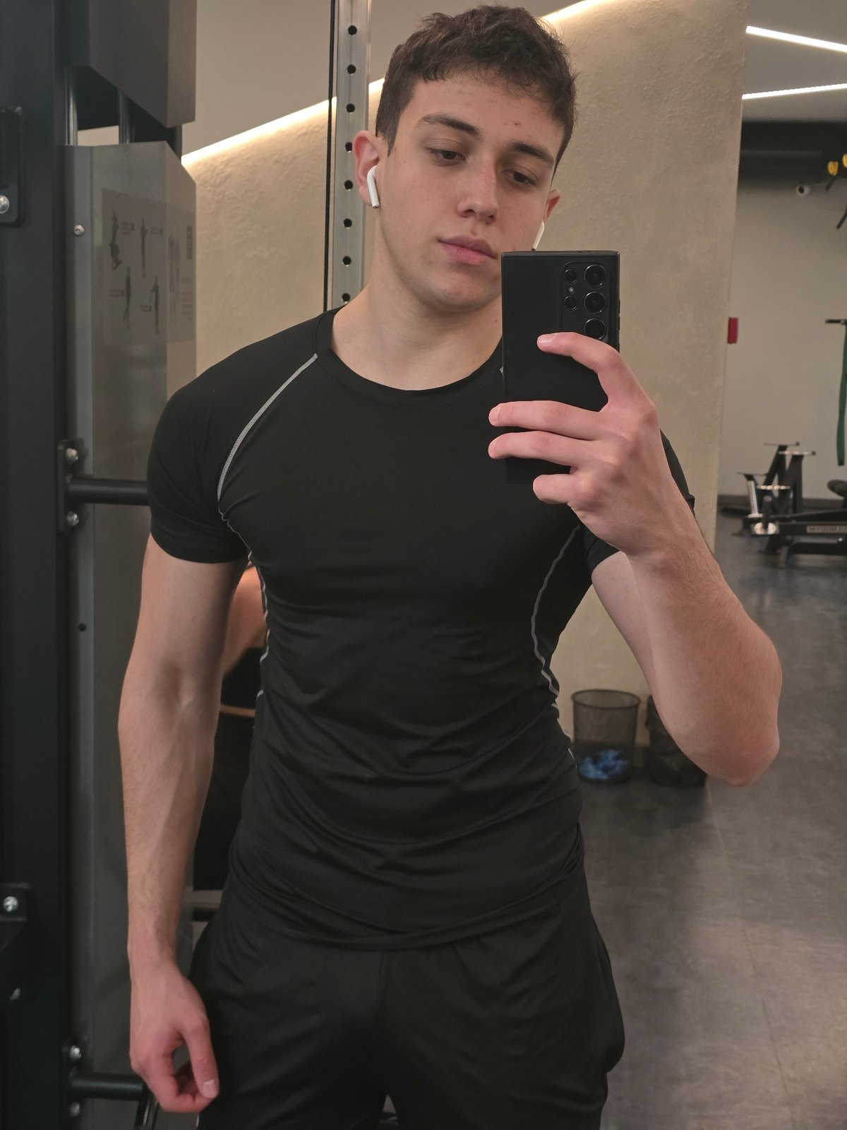 Gym selfies and street scenes captured in Yerevan