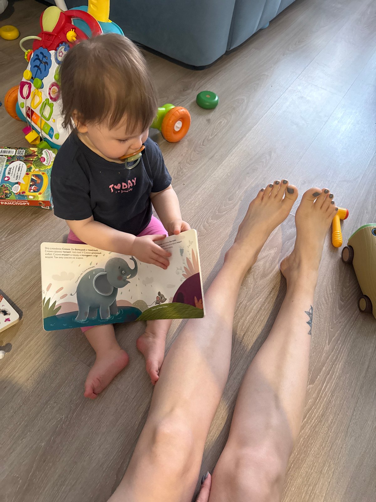Family playtime moments captured in Moscow nursery