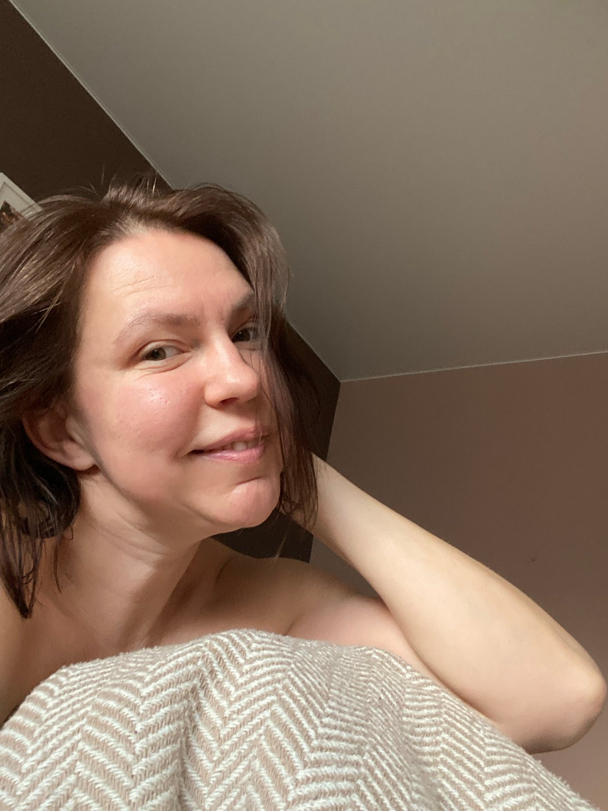 Quiet family moments captured in Chaikovsky, Russia morning