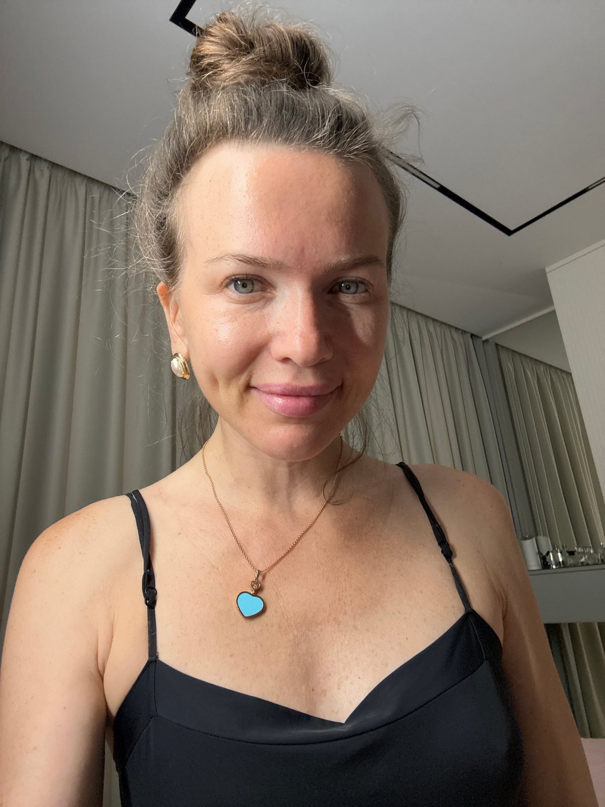 Quick indoor selfie series in Khimki, same look, multiple angles